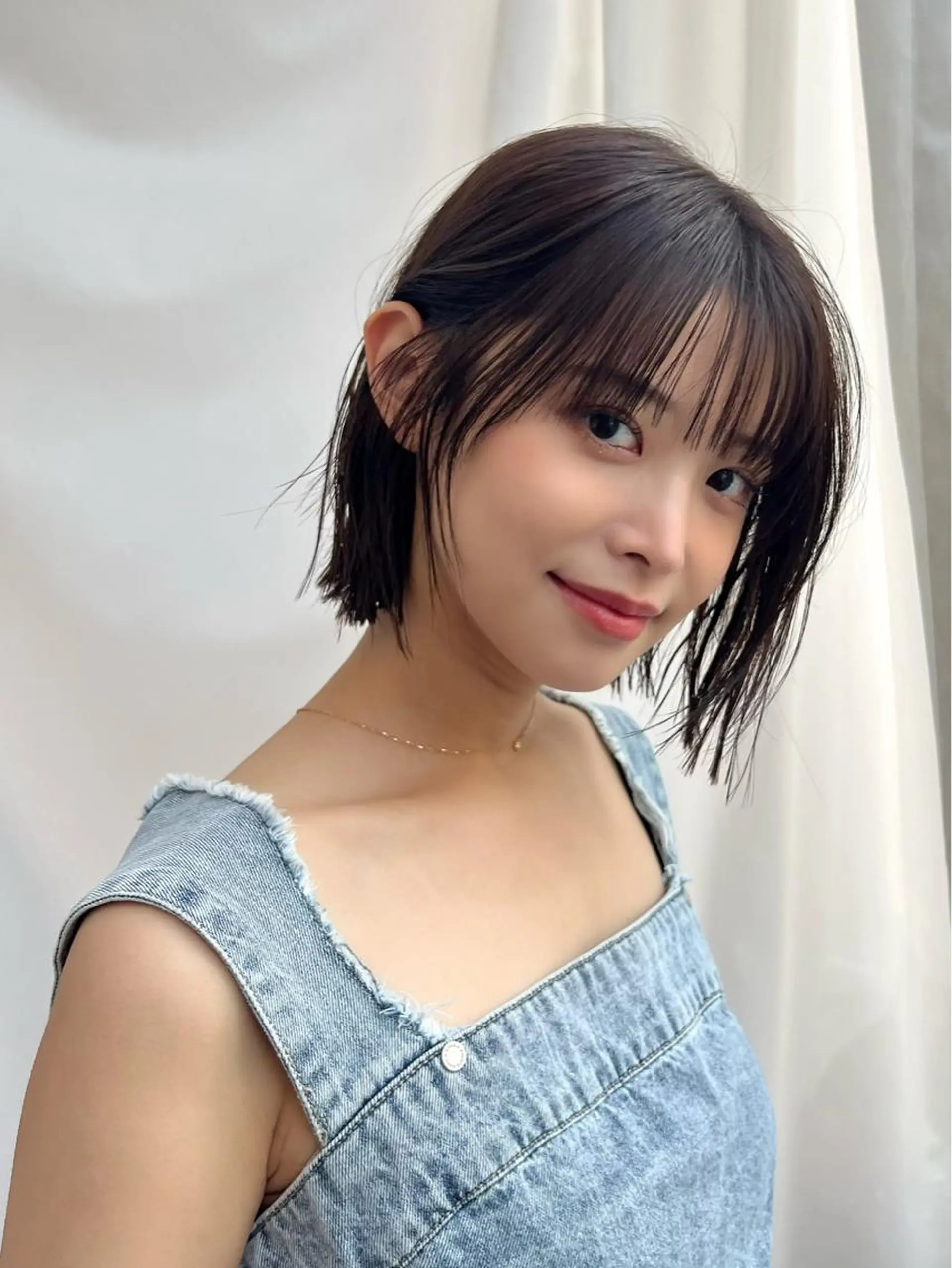 ショート カラー グレージュ ボブ カット ヘアカラー トリートメント レイヤー専門家 ダブルカラー修のヘアスタイル