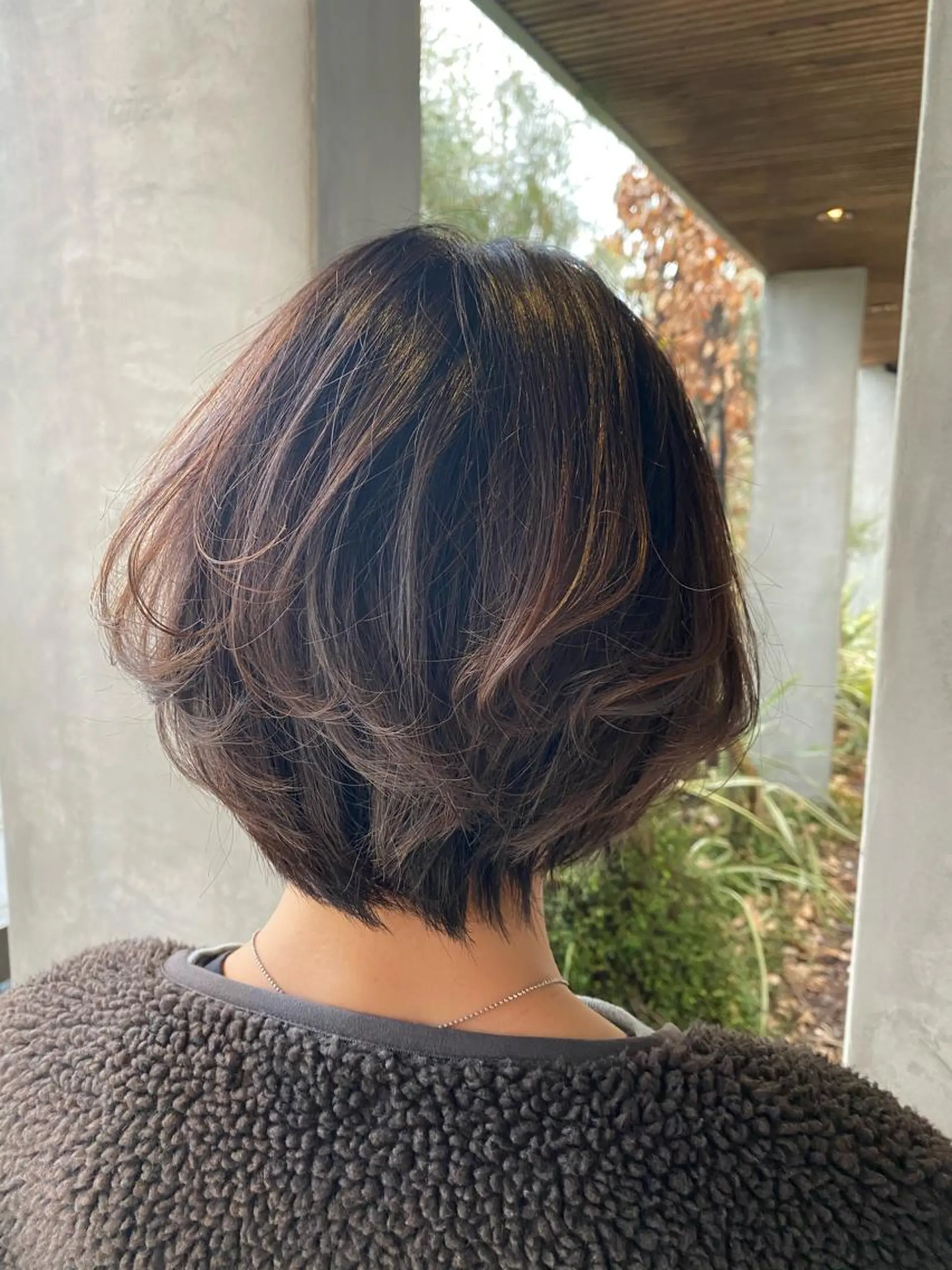 ショート カラー DEE okazakiのヘアスタイル