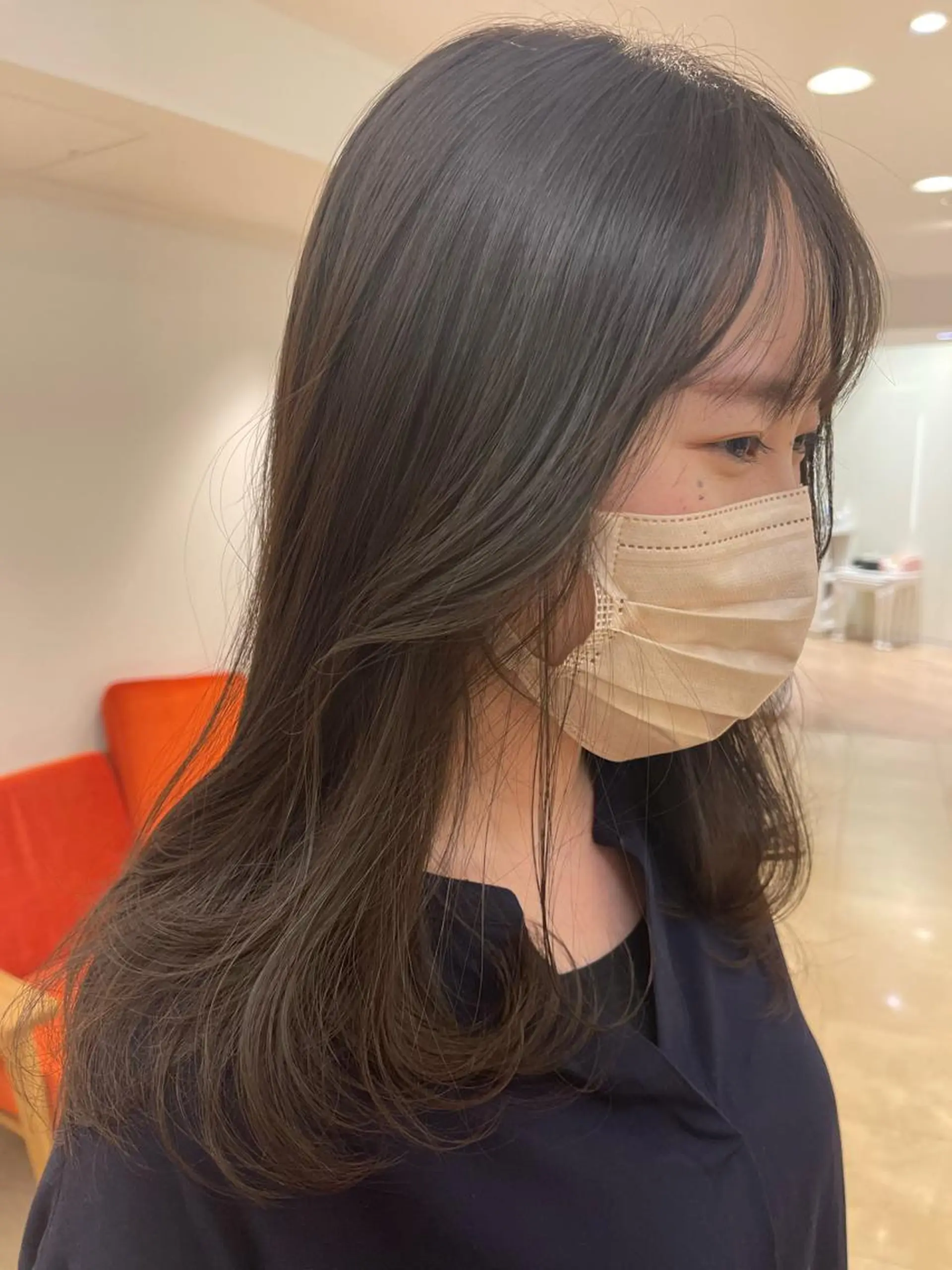 セミロング カラー 小林 瑚白のヘアスタイル