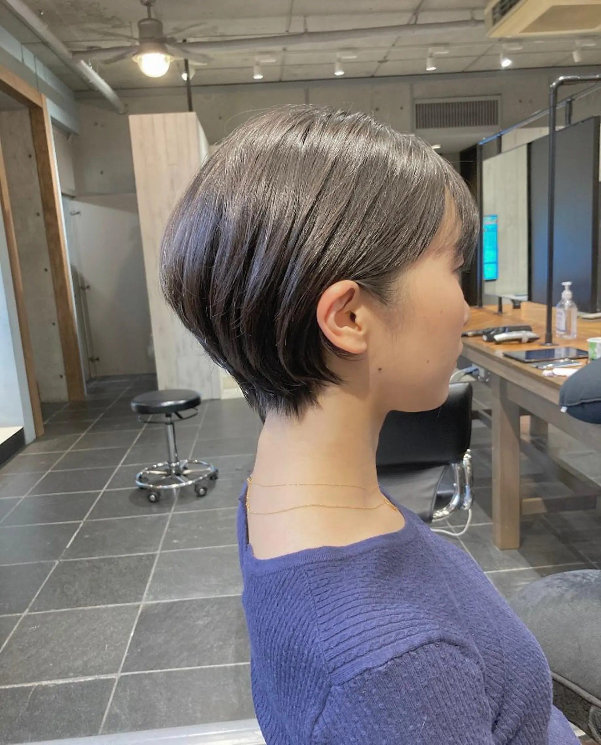 ショート カラー は まべのヘアスタイル