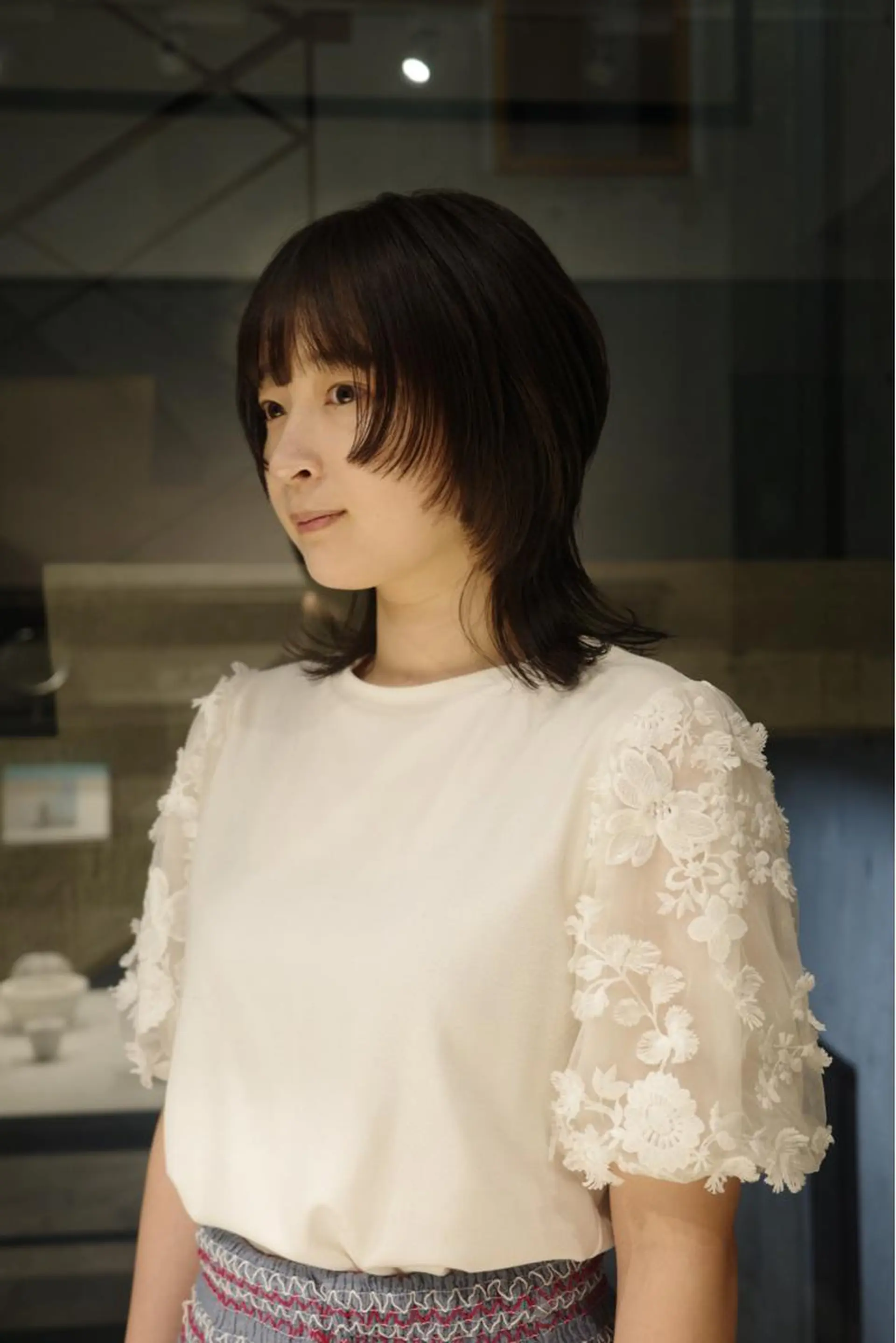 ミディアム NERO 眞下秋歩のヘアスタイル