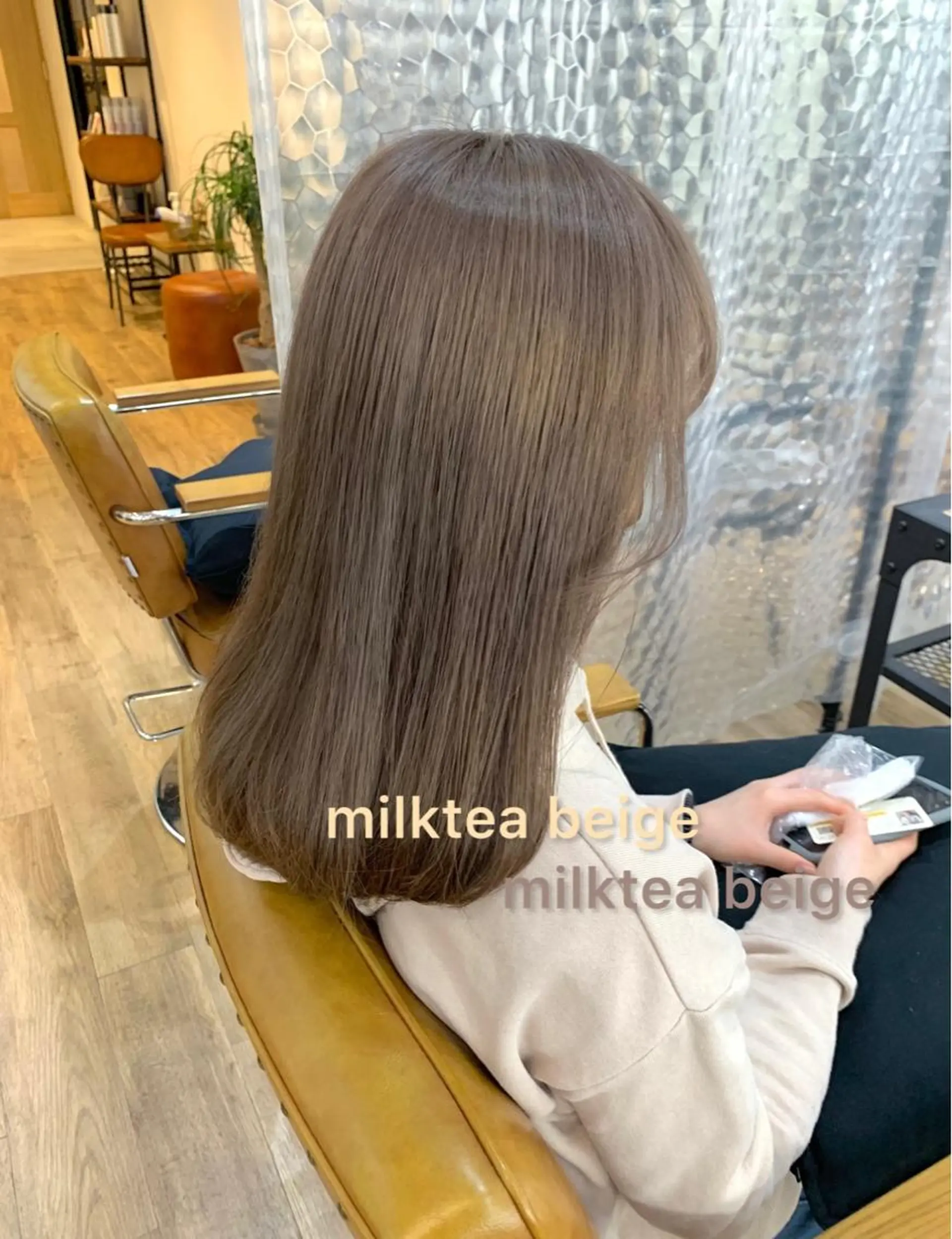 セミロング Juri /暖色カラーのヘアスタイル