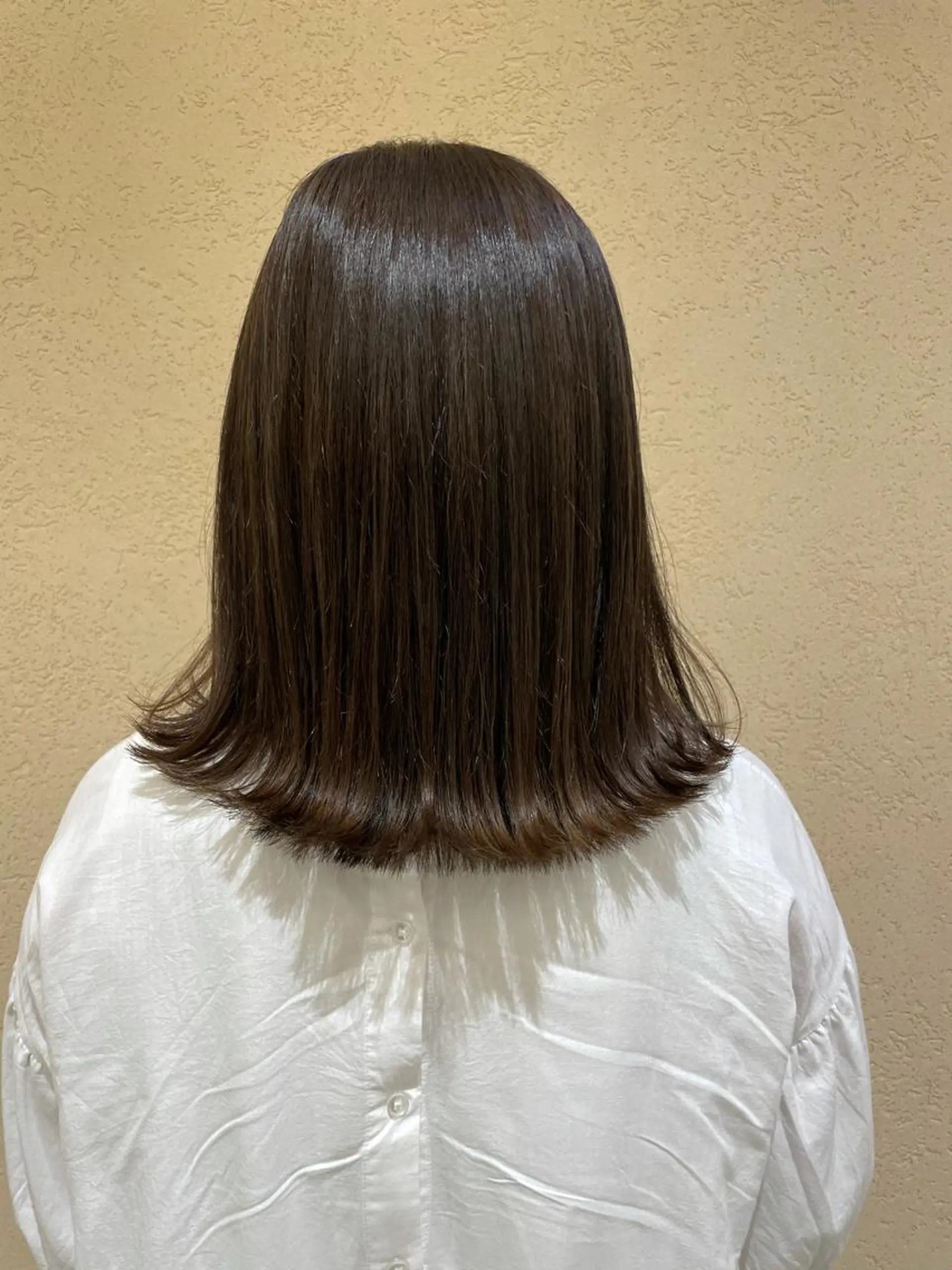 ミディアム カラー シャドールーツ美容師 篠原康太のヘアスタイル