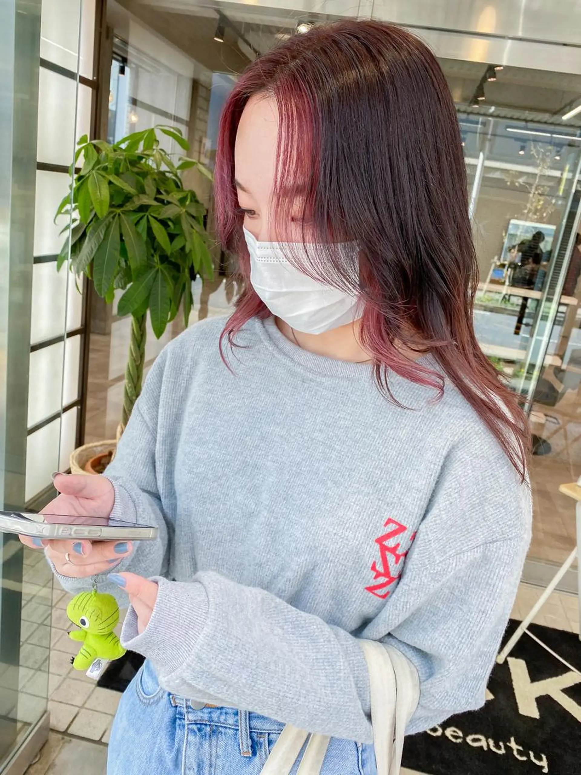 セミロング カラー 韓国風スタイル 🍓MIZUKI🍓のヘアスタイル