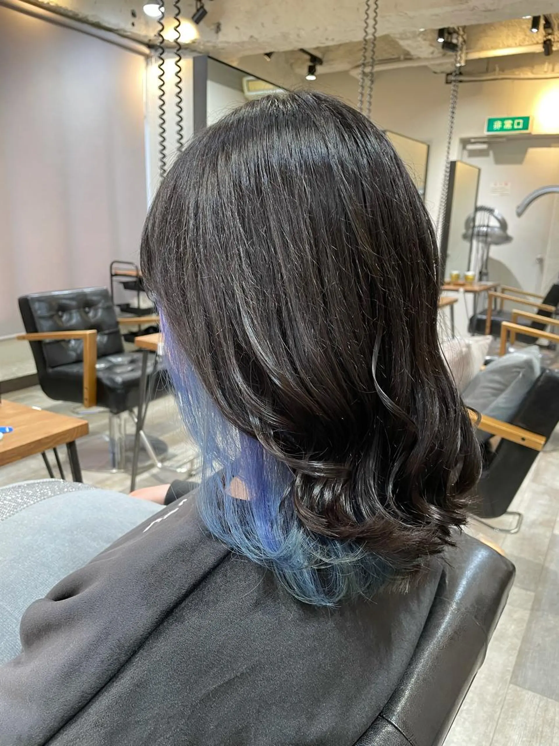 ミディアム カラー ブルーカラー ACROあべの店所属・艶カラー/インナー /グラデ/大西小百合のヘアスタイル