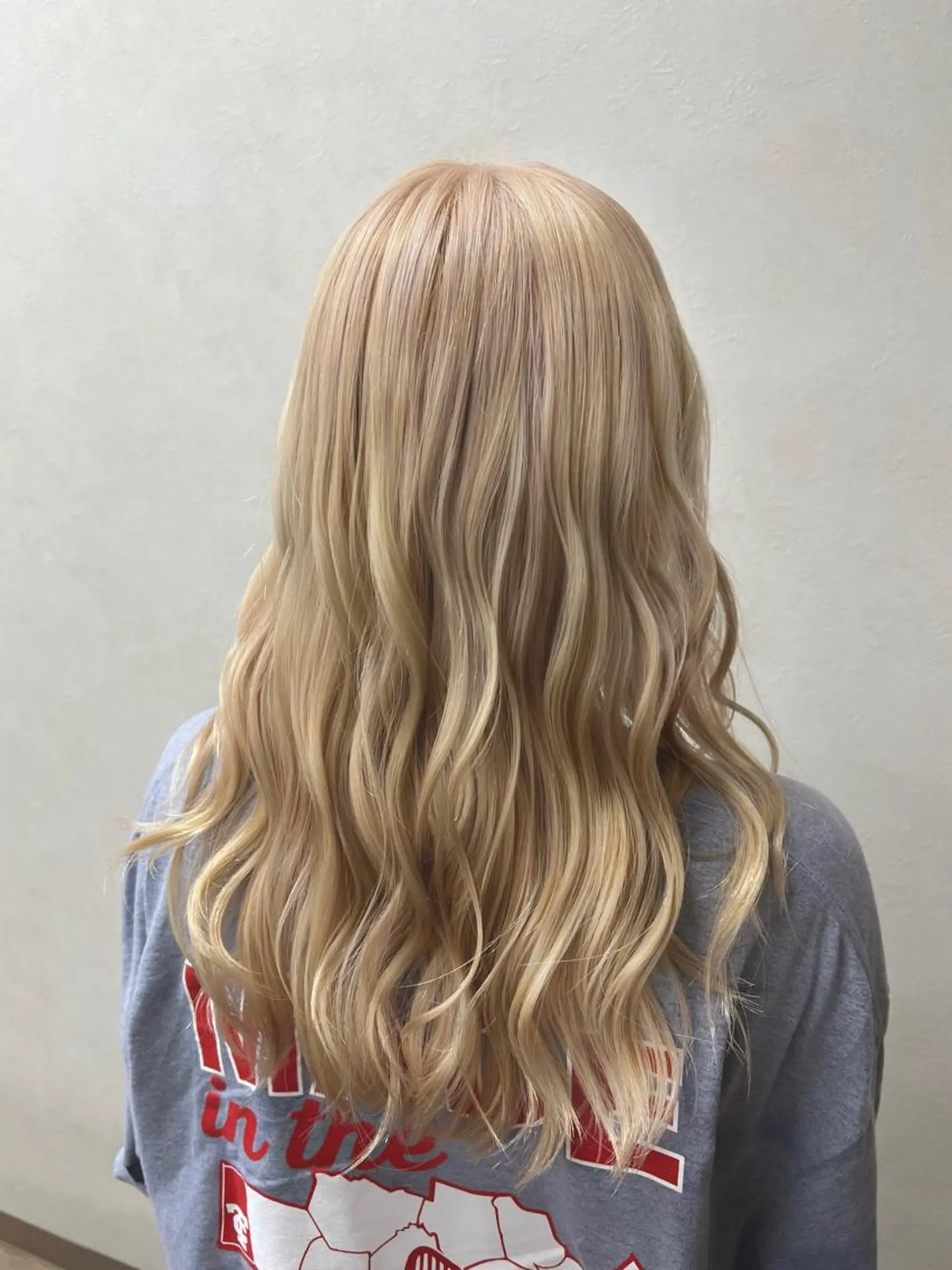 カラー バレイヤージュ ブリーチ ブロンド ケアブリーチ ダブルカラー SALOWIN横浜suite店所属・🌷かわばた めい🌷のヘアスタイル