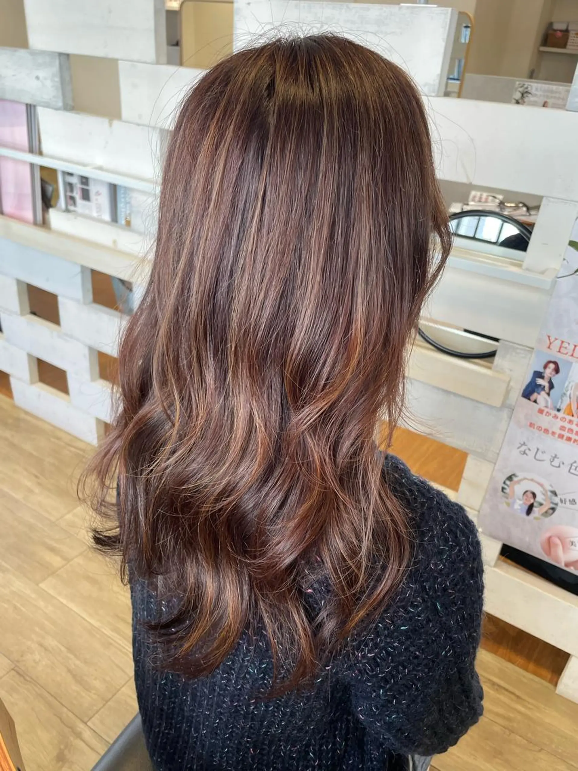 ロング カット ヘアカラー chillout🌱 武田安未のヘアスタイル