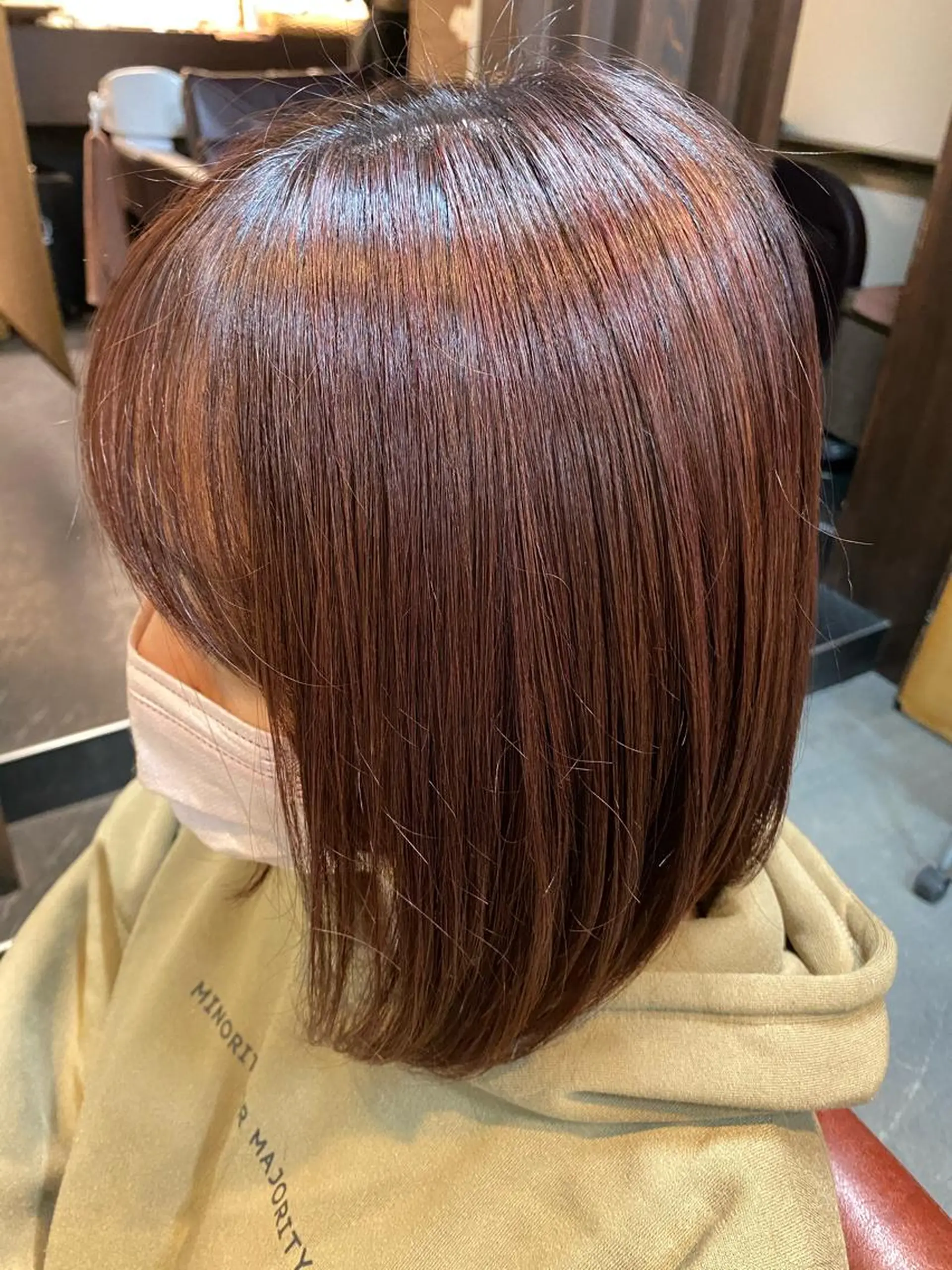 ミディアム 水谷 菜央のヘアスタイル