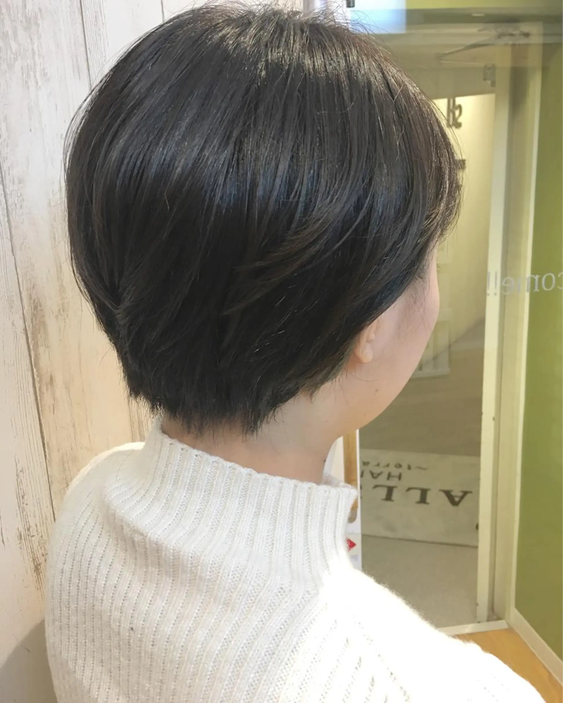 ショート カラー ダークグレー ダークグレージュ グレージュ ショートヘア カット ヘアカラー トリートメント 松田 和樹のヘアスタイル