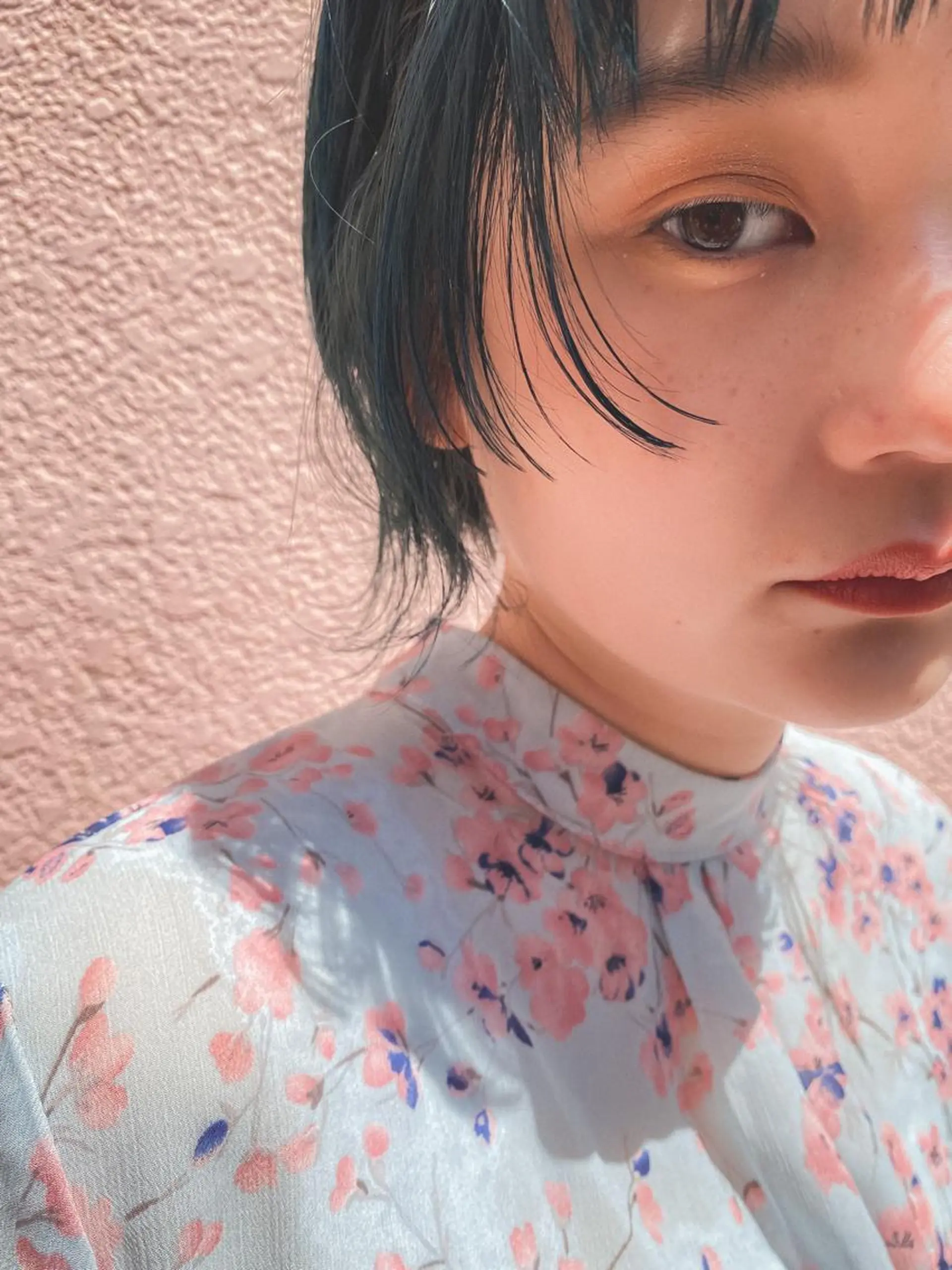 ショート カラー カット 顔周りレイヤー/韓国 ブリーチminamiのヘアスタイル