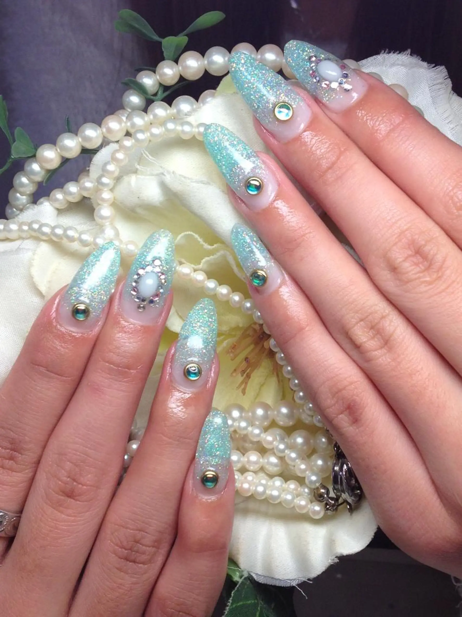 セミロング SINCERELY シンシアリー🌈のネイルデザイン