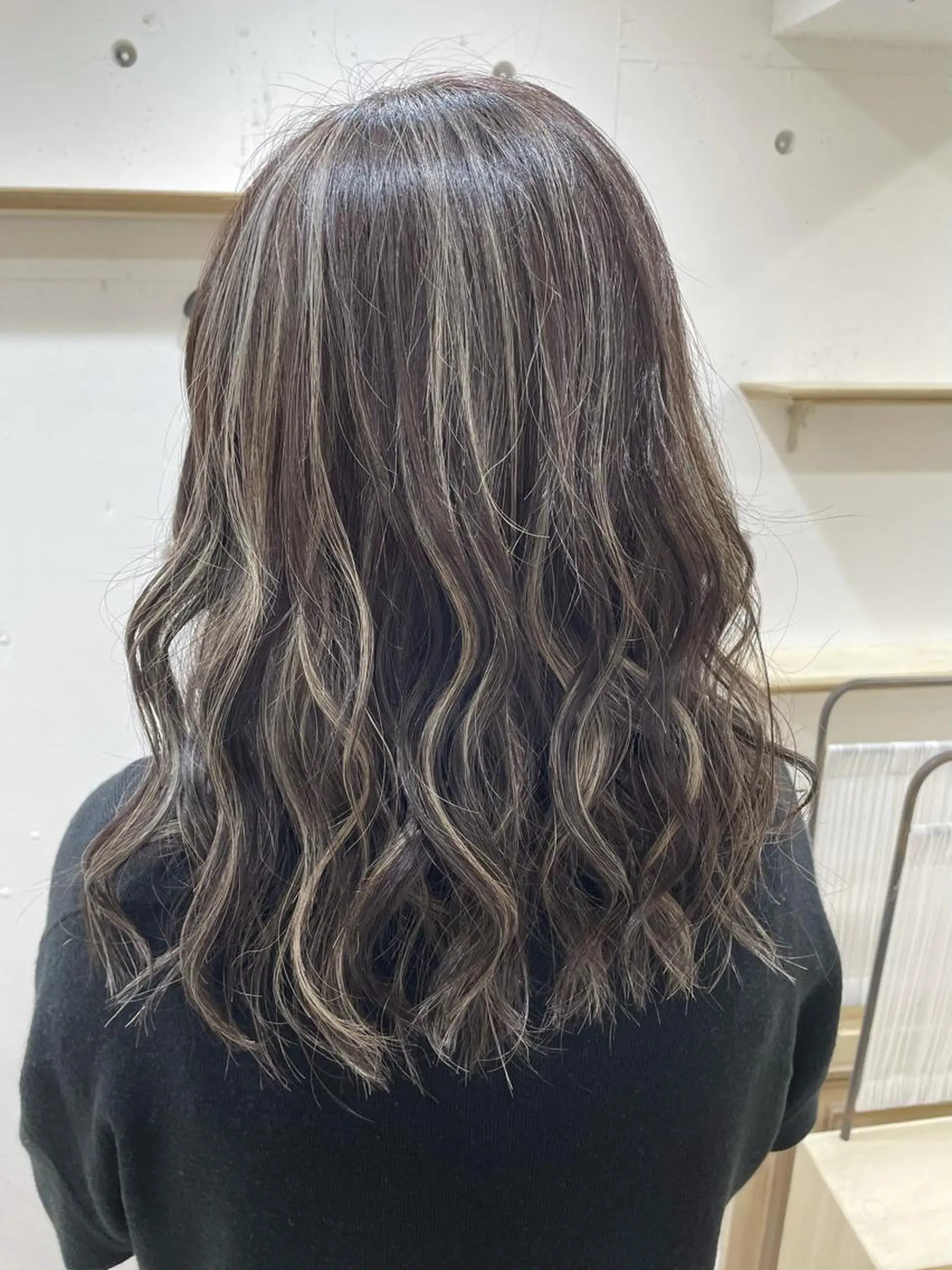 ロング カラー ヘアカラー カラーが上手い 辻悠月のヘアスタイル