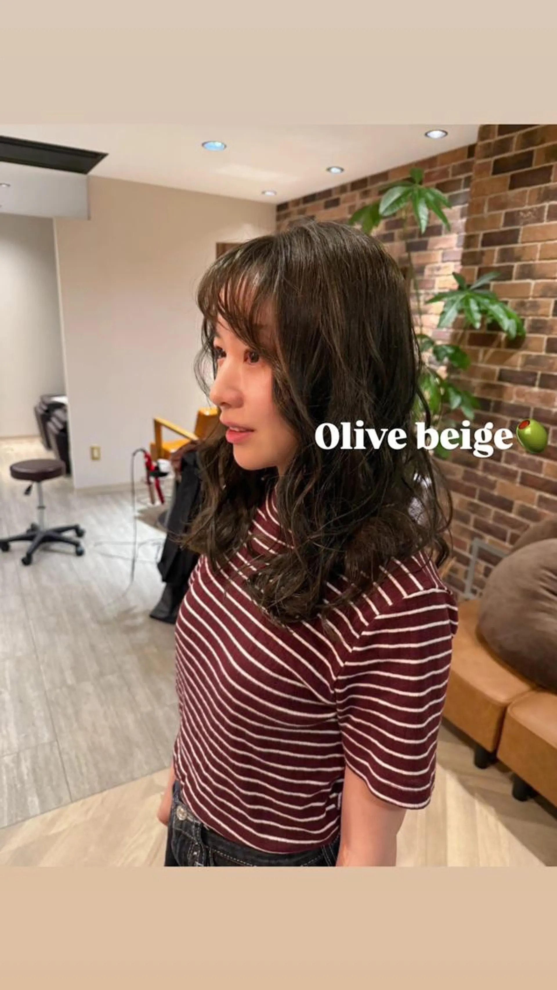 セミロング カラー AROMA awanoのヘアスタイル