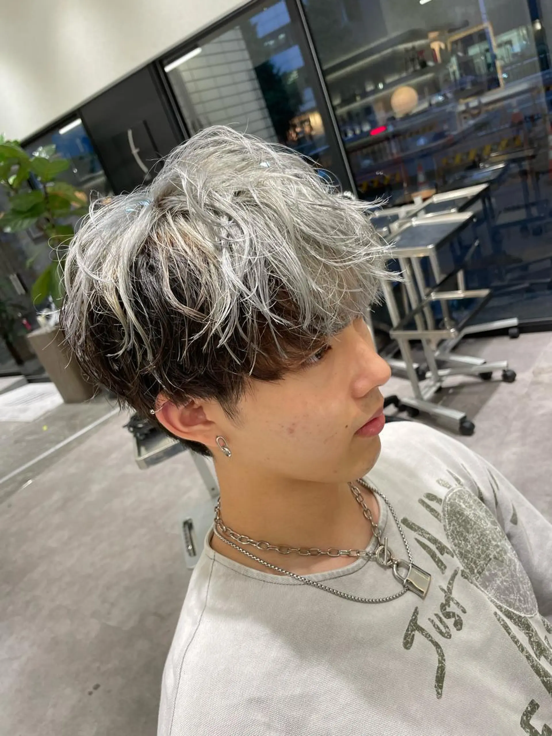 ショート カラー メンズ メンズブリーチ ブリーチ Reginavita栄所属・パーマ×メッシュ/ 本日空き○/岡本一真のヘアスタイル