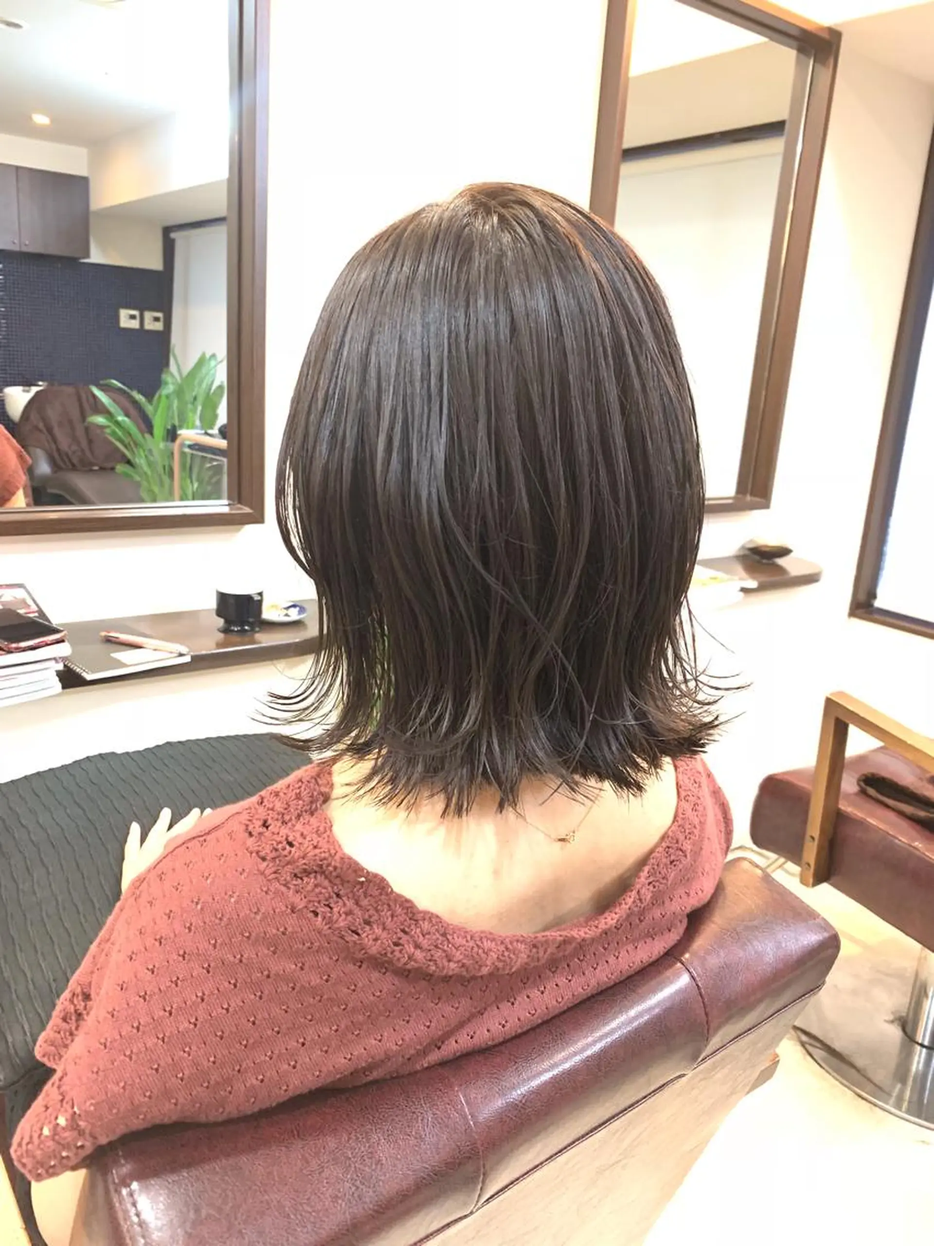 ミディアム カラー ミディアムパーマ アディクシーカラー バレイヤージュ ベージュカラー ブリーチ 隠れ家美容室 RAW TOKYO 【公式】のヘアスタイル