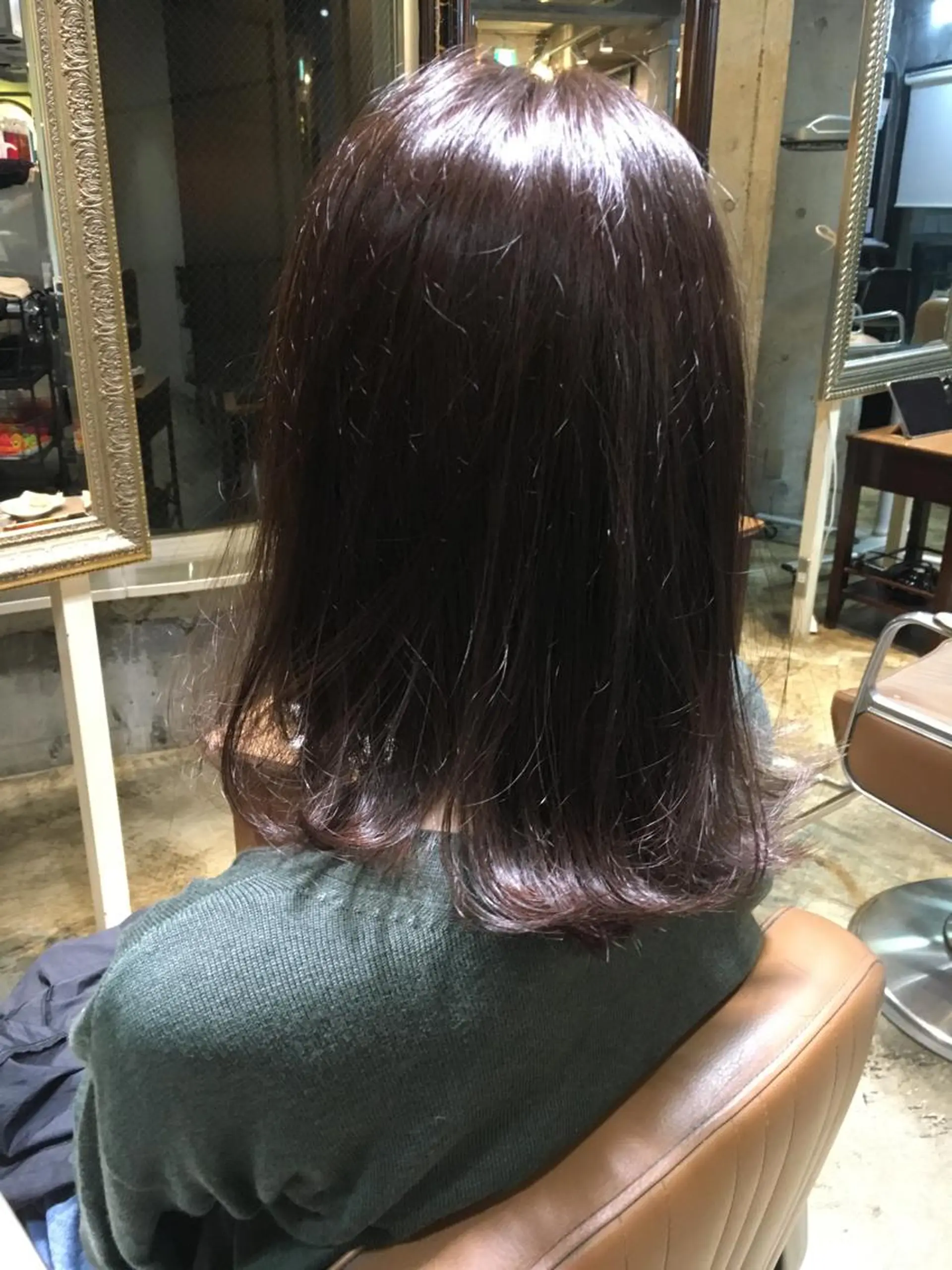 ミディアム カラー グレージュ ラベンダーカラー ラベンダーグレージュ ラベンダーグレー 北條 優輝のヘアスタイル