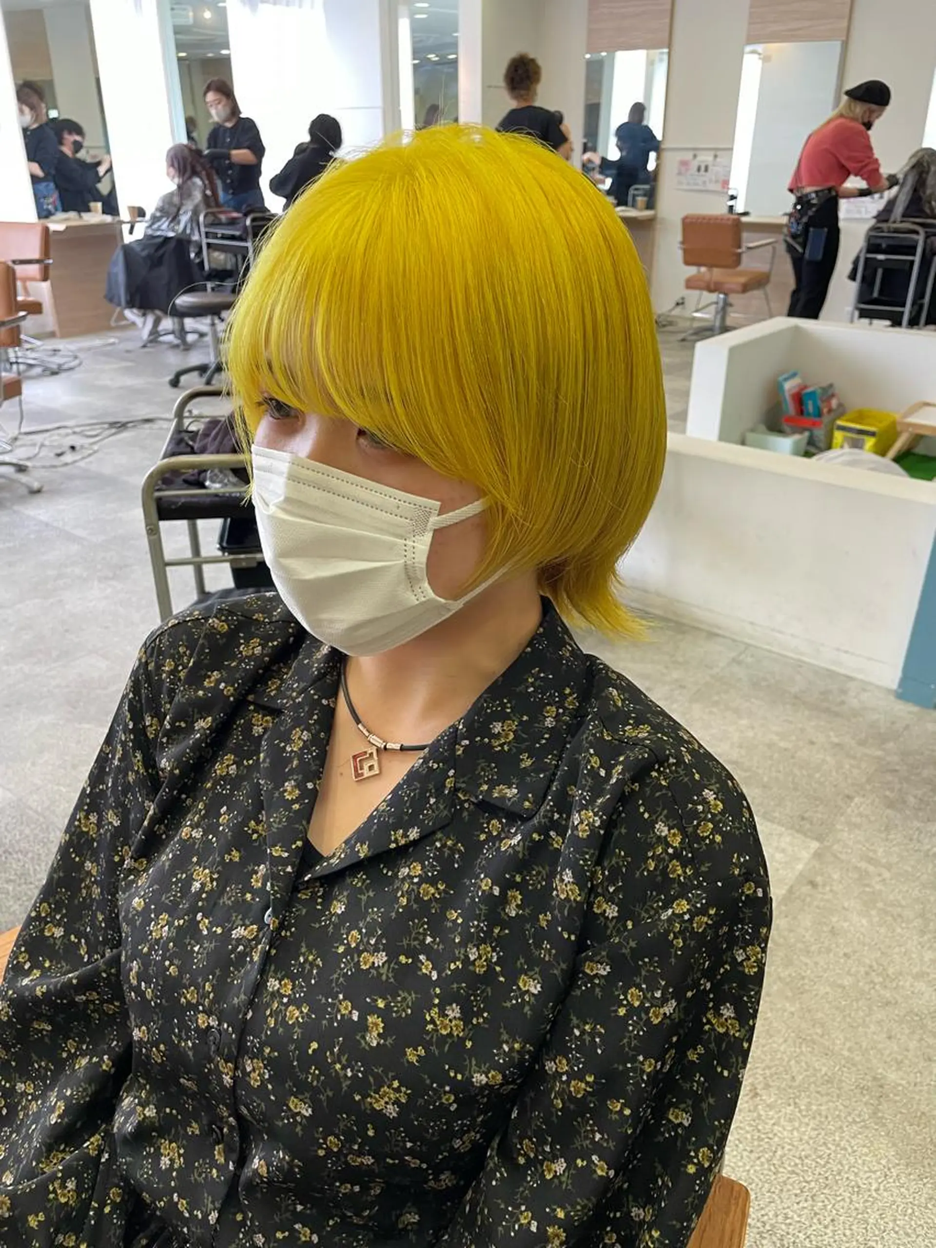 ショート カラー ハイトーン/ベージュ 指名No.1荒木涼太のヘアスタイル