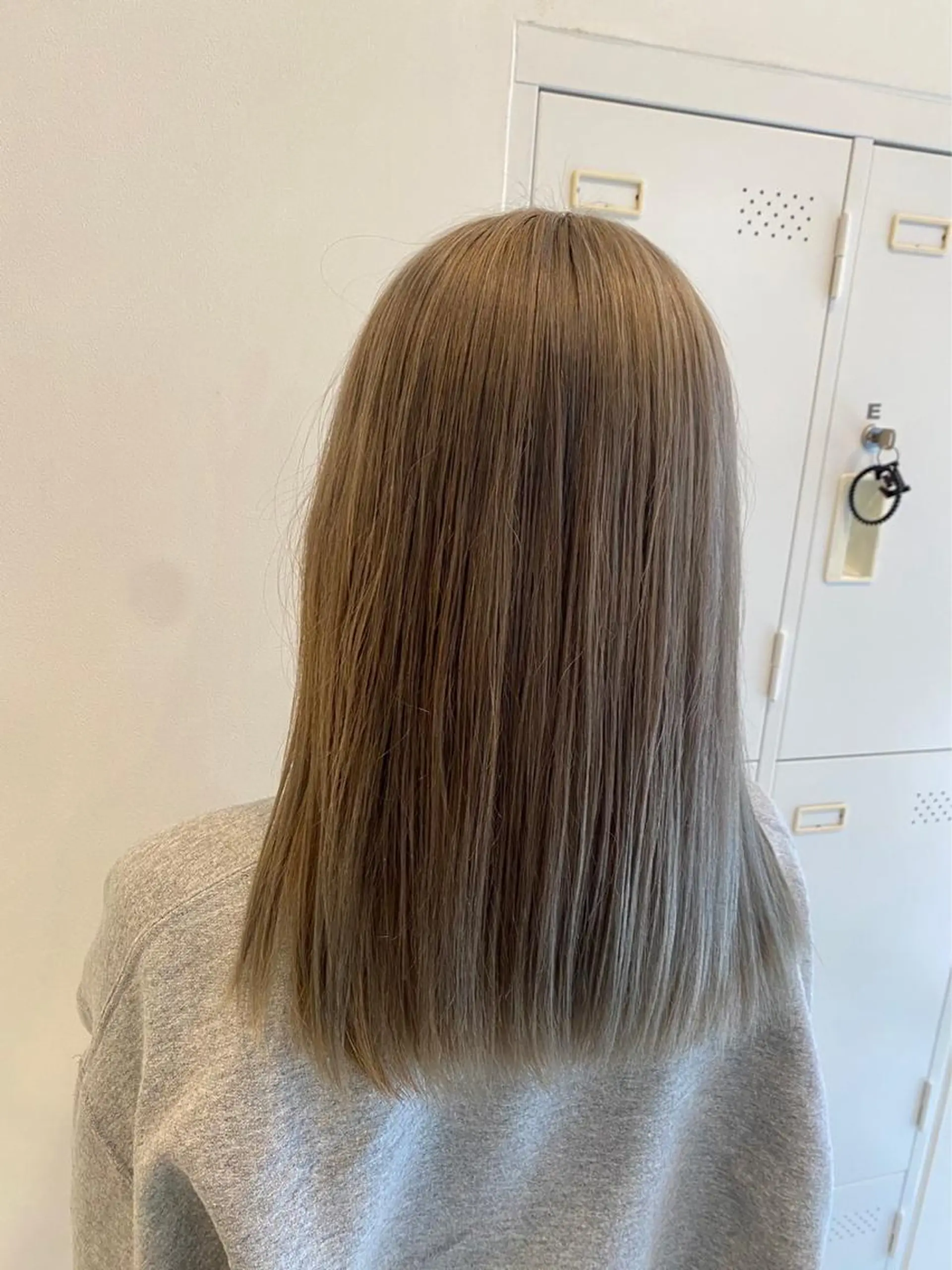 セミロング カラー 髙木　樹 縮毛矯正/髪質改善のヘアスタイル