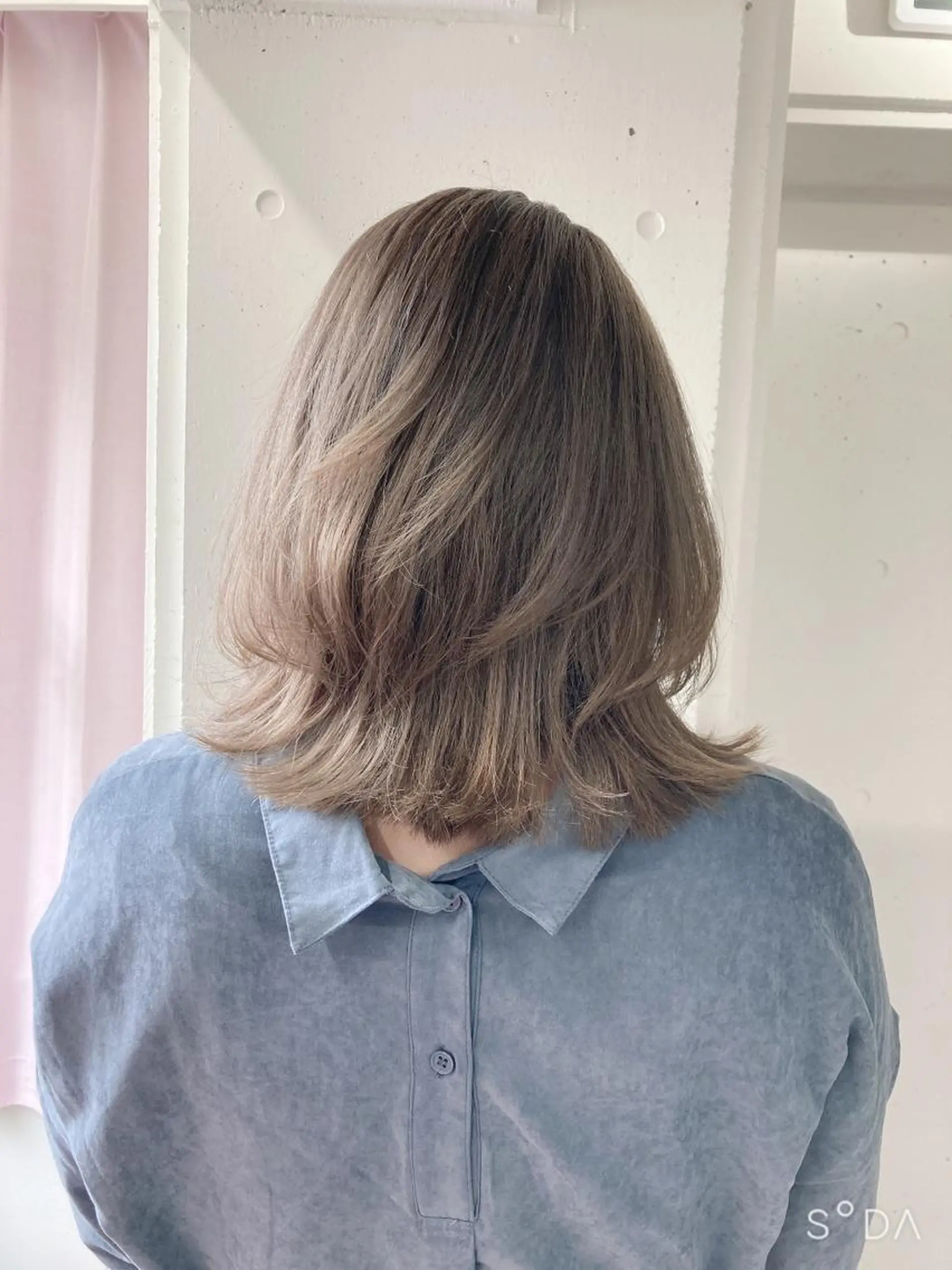 ミディアム ウルフカット ミルミー美容室所属・🦄💒💓齎藤 七海子🦄💒💓のマツエク・マツパデザイン