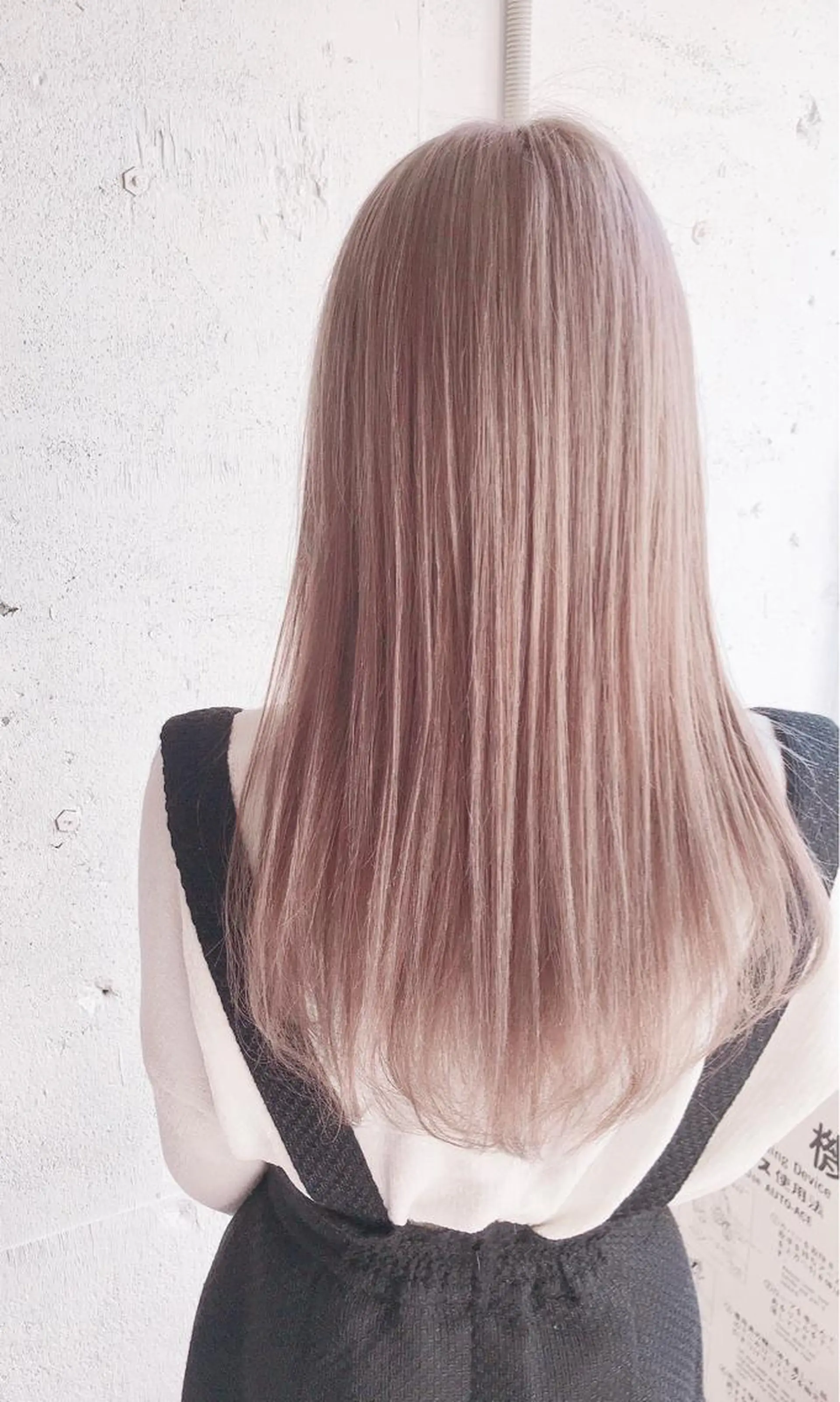 セミロング カラー ブリーチ ケアブリーチ Fuuu《フゥ》所属・シノザキ シンゴのヘアスタイル