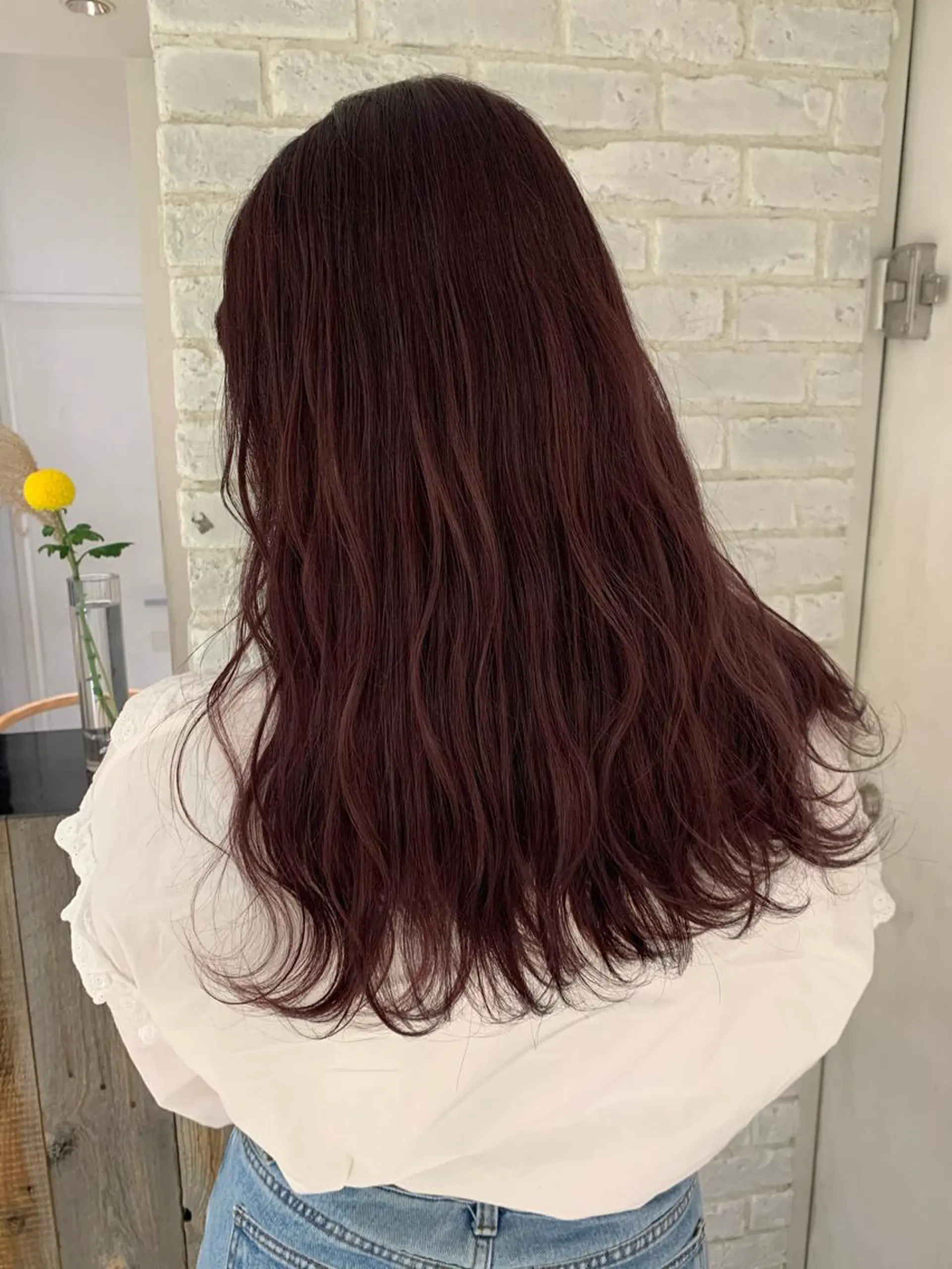 ミディアム カラー 小島 楓己のヘアスタイル