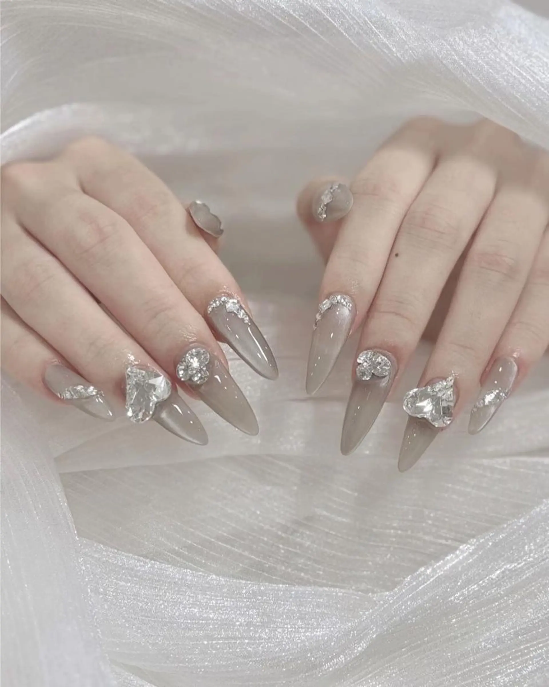 ネイル 長さ出し フレンチネイル グラデーション 卒業式 マグネットネイル ハンドネイル MIHANA NAILのネイルデザイン