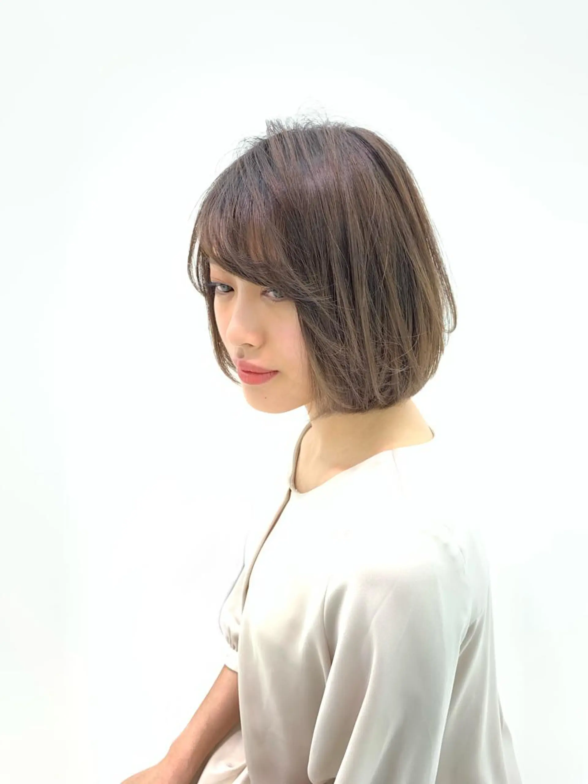 ショート 縮毛矯正/白髪ぼかし ショートボブ/鈴木のヘアスタイル