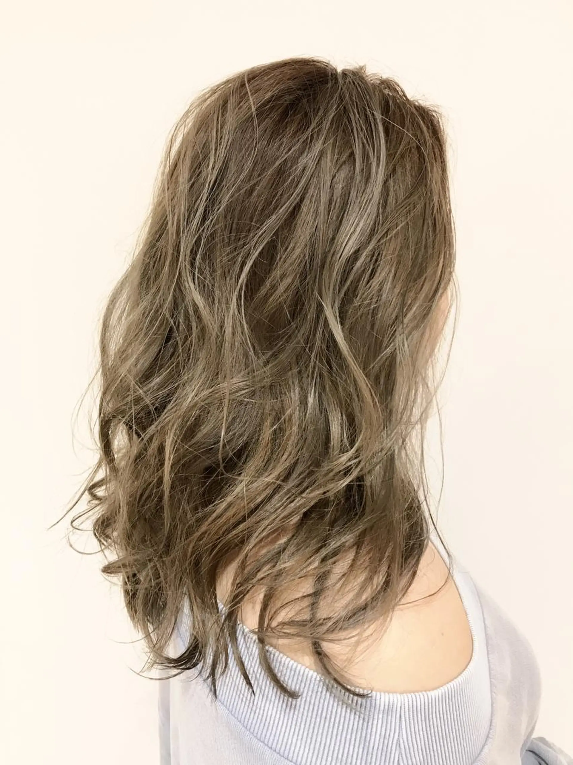 ミディアム カラー ブリーチ ヘアカラー ハイライト/髪質改善 ✂️十河祐輝のヘアスタイル