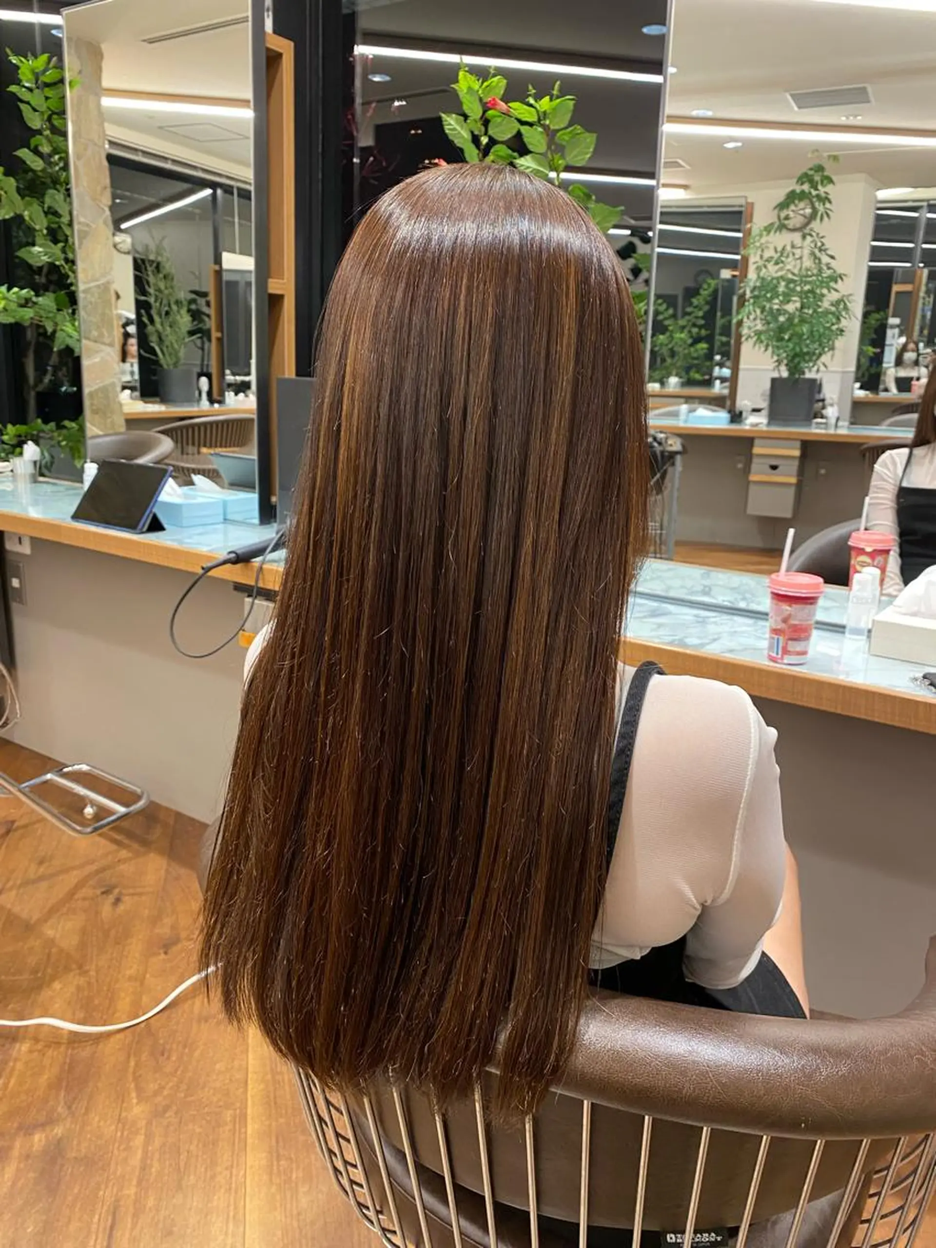 ロング ハイライト 酸性ストレート Savoir GRANMASH【サヴォア　グランマッシュ】所属・ショート/レイヤー/ 透明感/グレージュのヘアスタイル