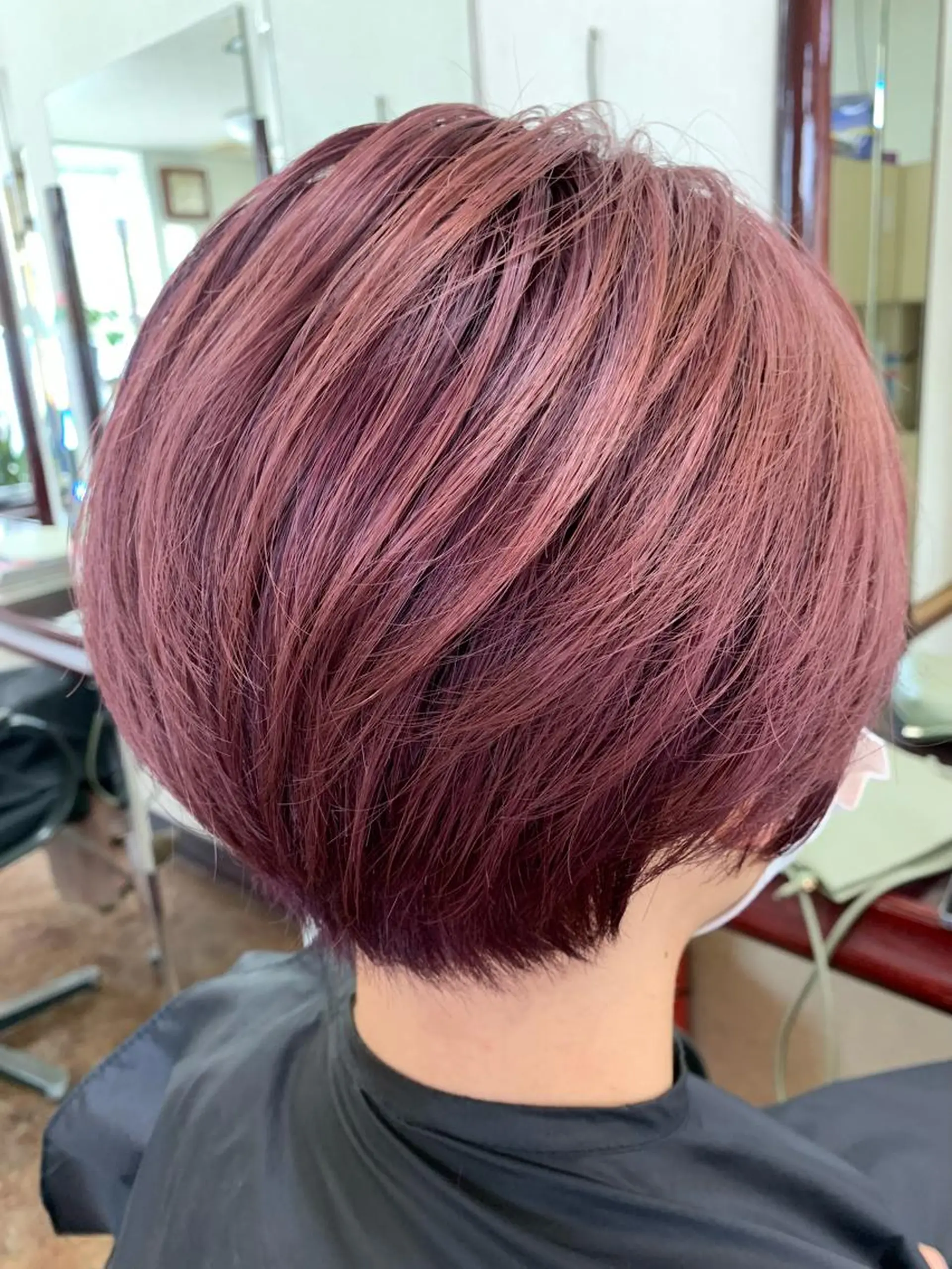 ショート カラー 丸みショート ブリーチ ブラウンカラー ピンクカラー ピンクブラウン 後藤 弓佳のヘアスタイル