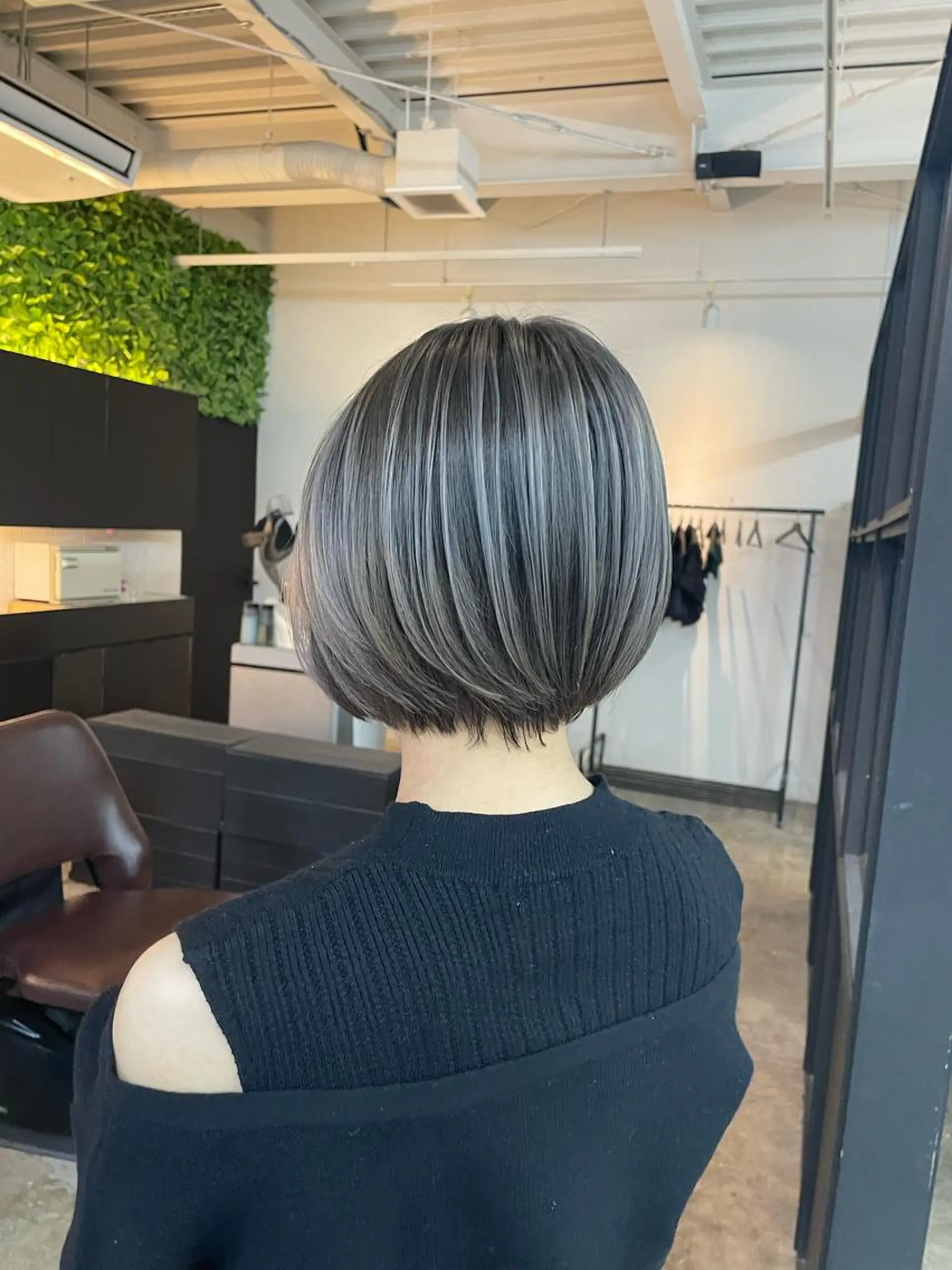 ショート レイヤーカット カット ヘアカラー 竹田 千紘のヘアスタイル