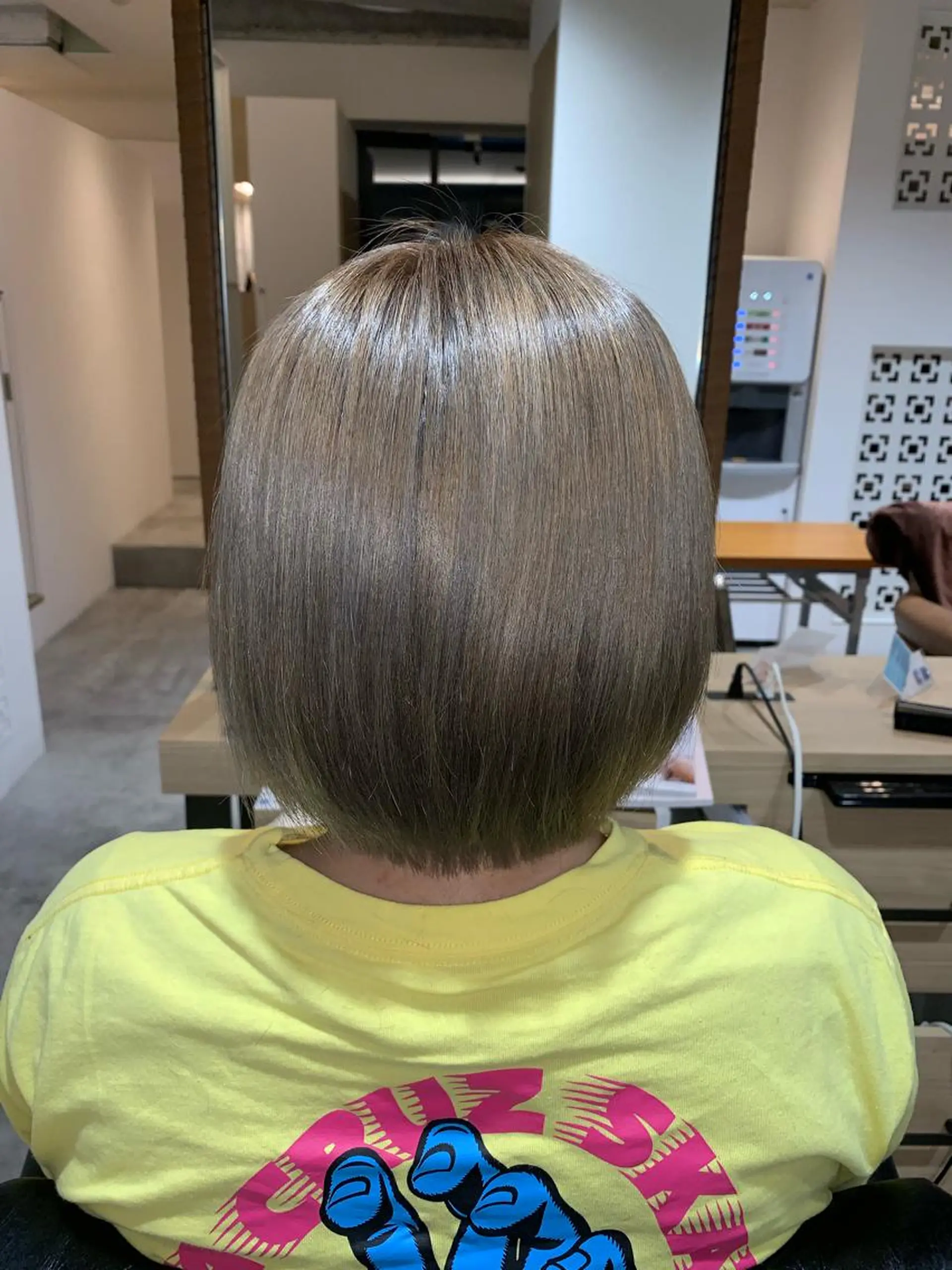 ミディアム カラー 中島 直哉のヘアスタイル