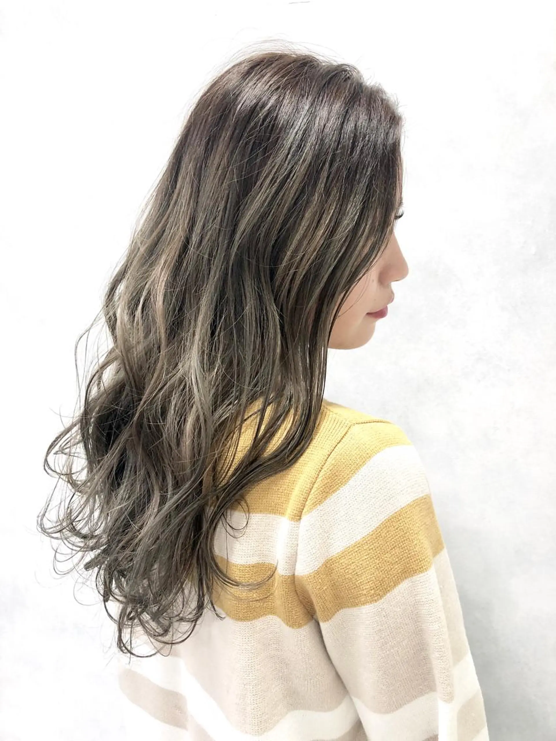 セミロング ヘアカラー トリートメント 小澤大輔 YOLO hairのヘアスタイル