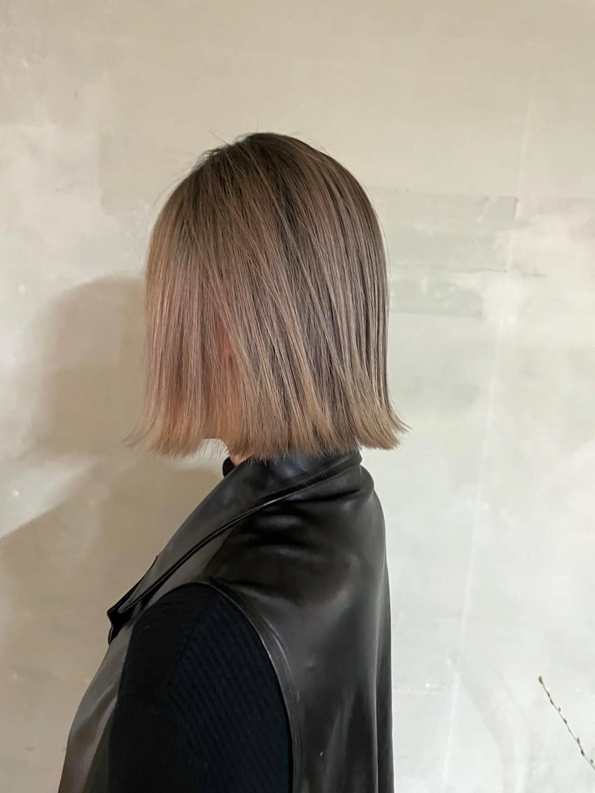 ショート ヘアカラー OLTI所属・カジ エリナのヘアスタイル