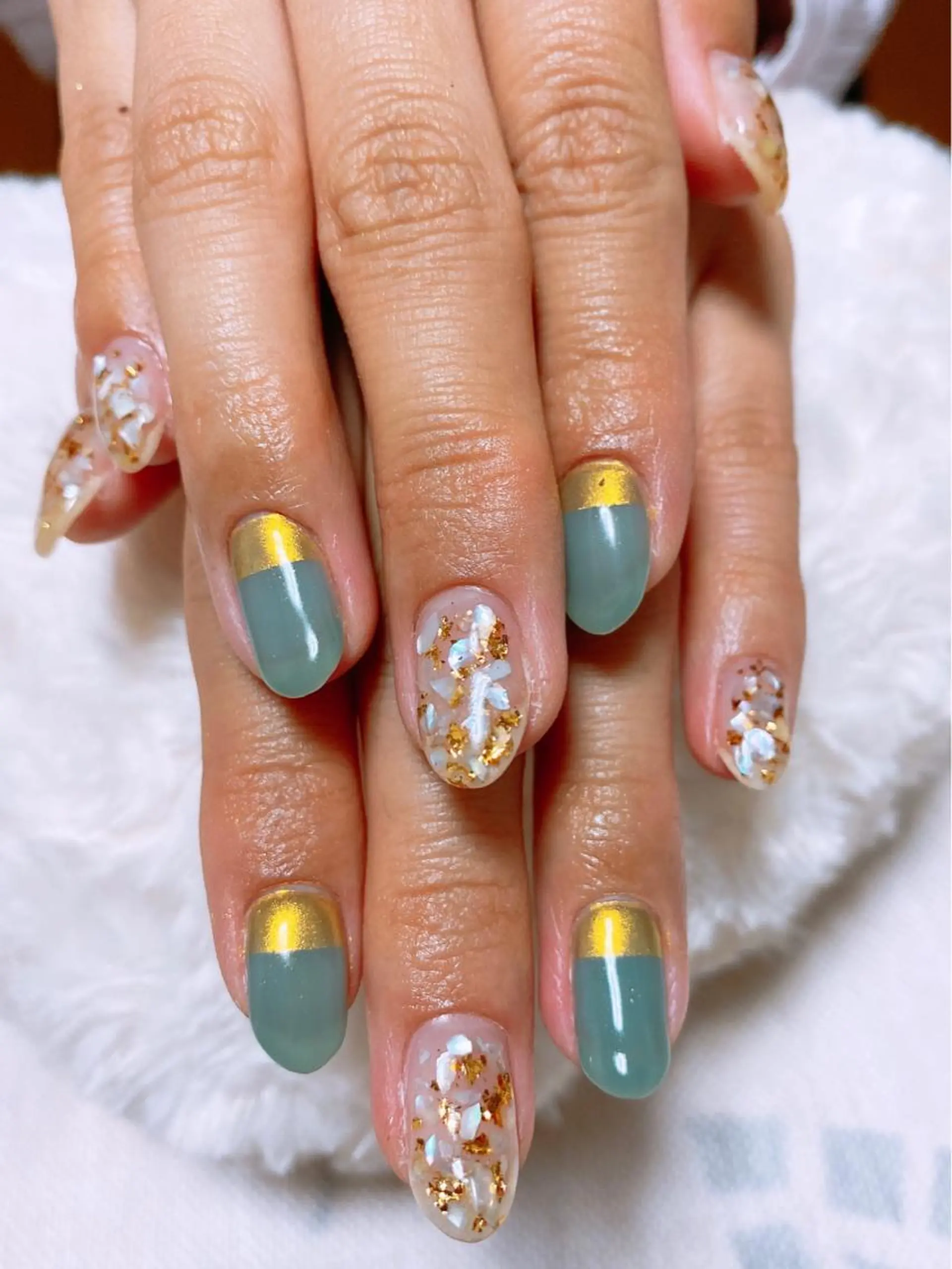 ネイル The Best Beauty受付担当のヘアスタイル