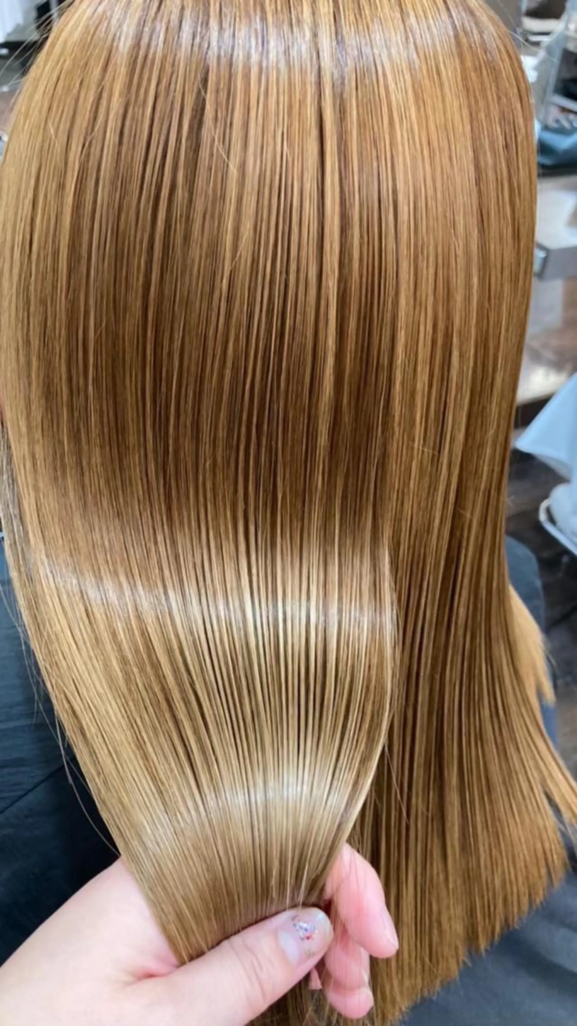 ミディアム カラー ミディアムパーマ ベージュカラー 黒髪 ブリーチ ブルーカラー 酸性ストレート 🤍🎀honokaのヘアスタイル