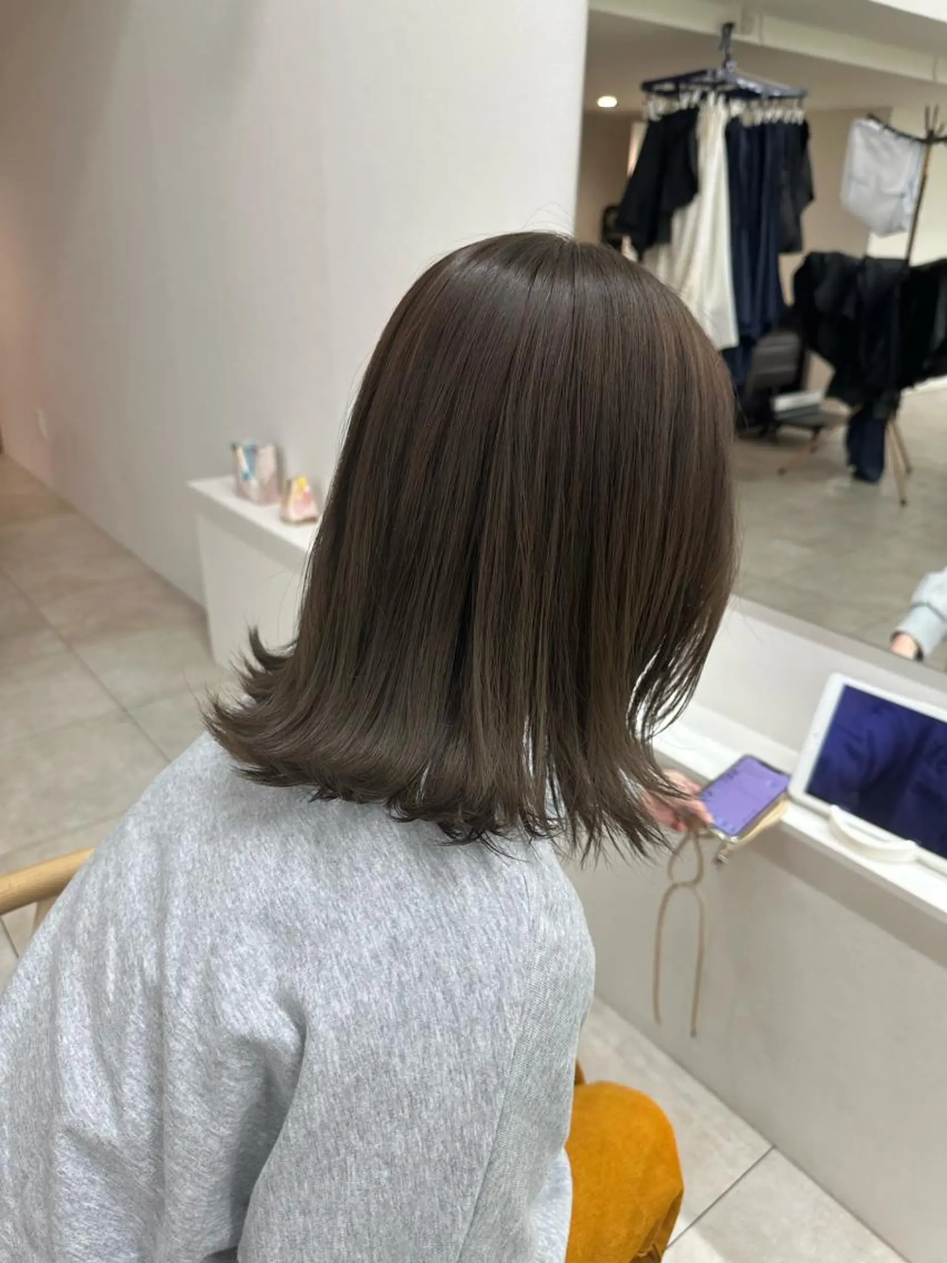 カラー ベージュカラー オリーブベージュ 林 莉央のヘアスタイル