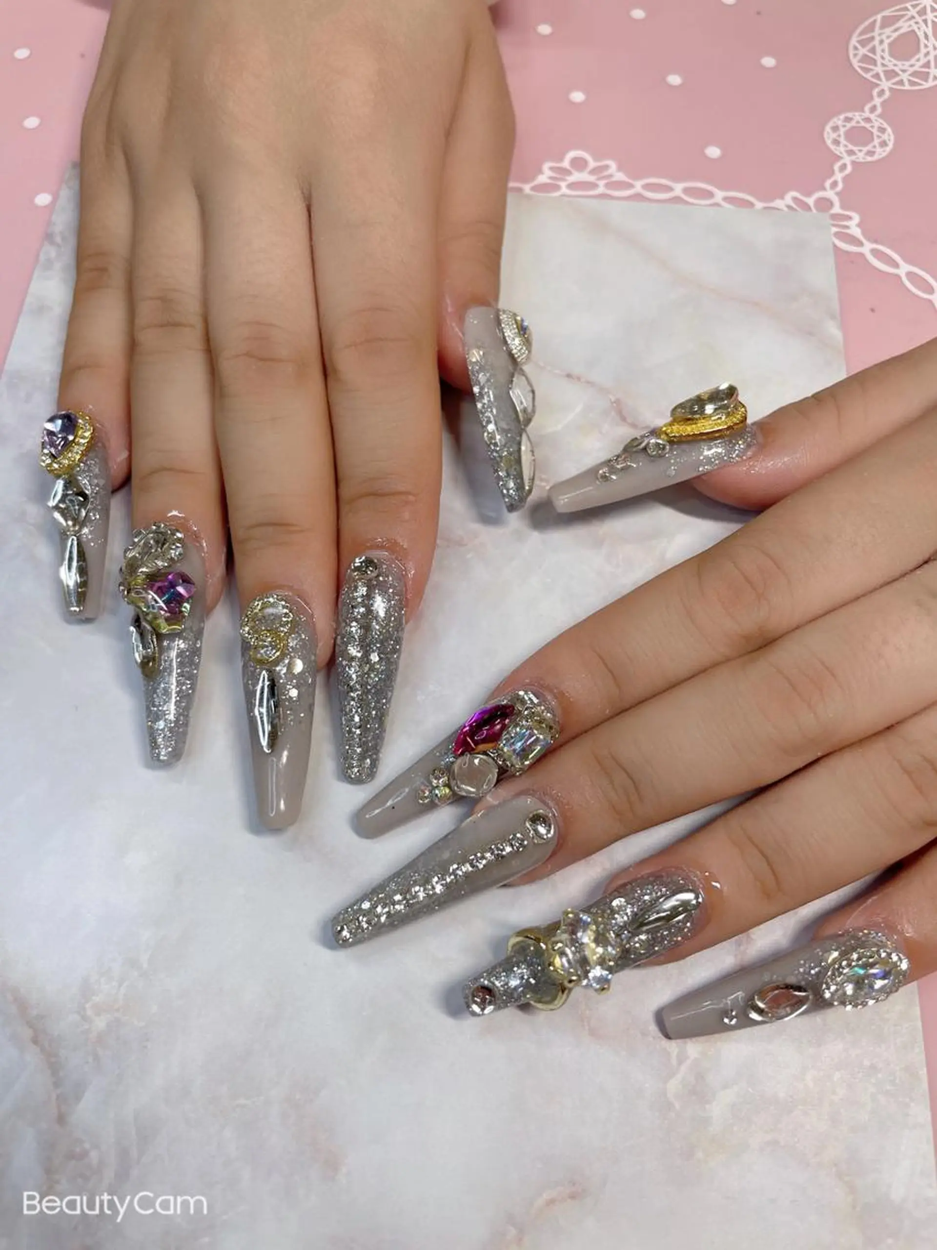 ロング ネイル グラデーション ハンドネイル 《LB》ラブリエ Nail&eyeのマツエク・マツパデザイン