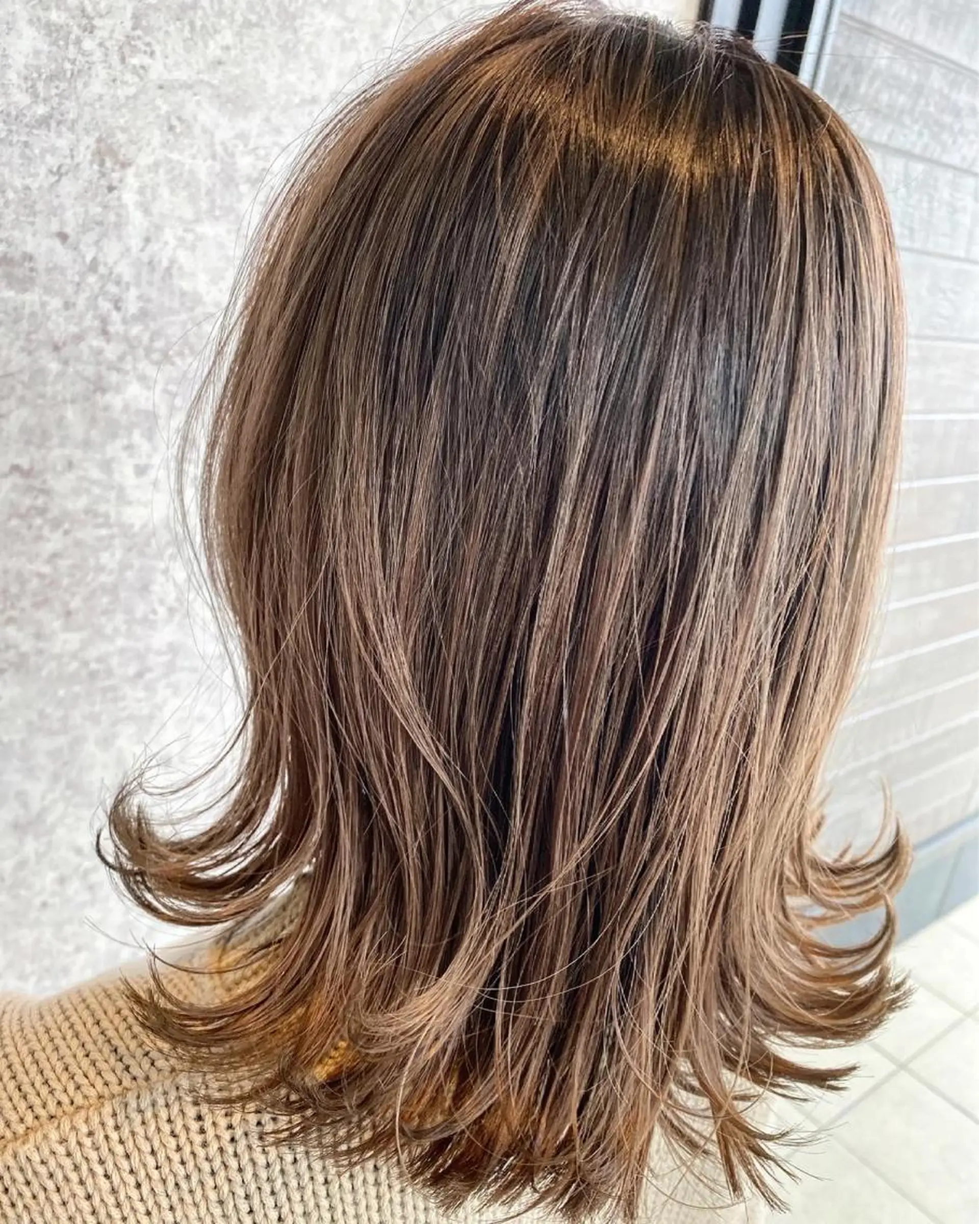 ミディアム カラー バレイヤージュ レイヤーカット Kobayashi ハイライト/ショートのヘアスタイル