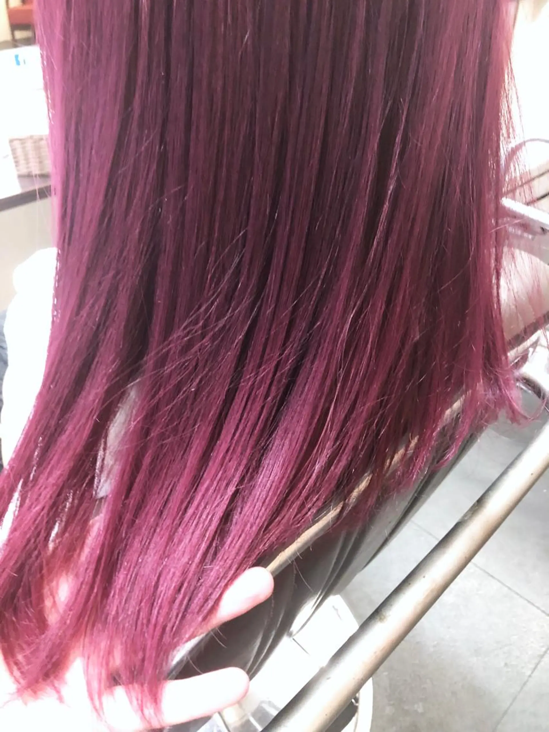 セミロング カラー ブリーチ ピンクカラー バイオレットカラー トリートメント ヘアカラー Royd's 【府内店】のヘアスタイル