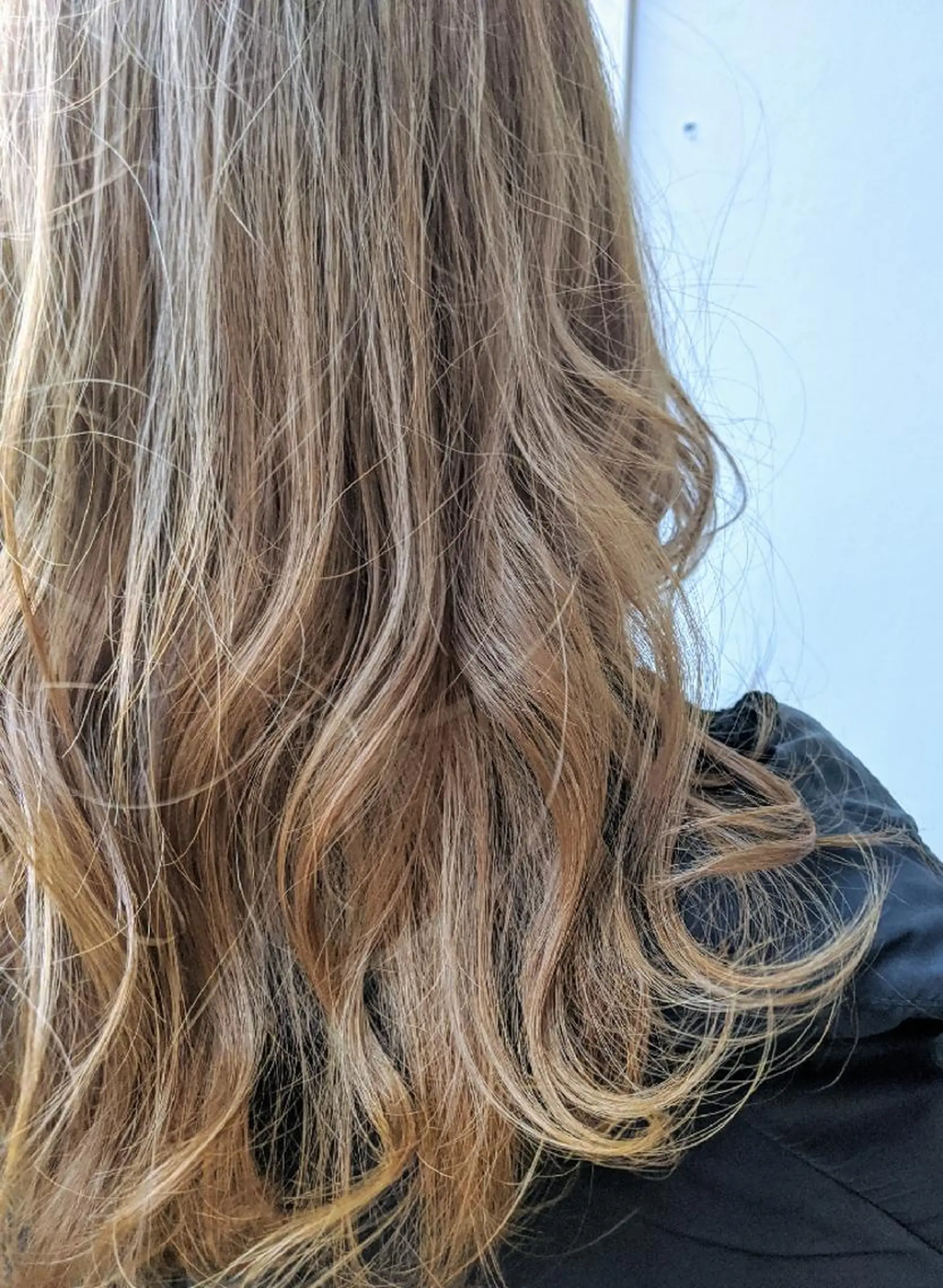 カラー セミロング ハイトーンカラー カット ヘアカラー トリートメント Ruheplatz所属・HIKARI＠ Ruheplatzのヘアスタイル