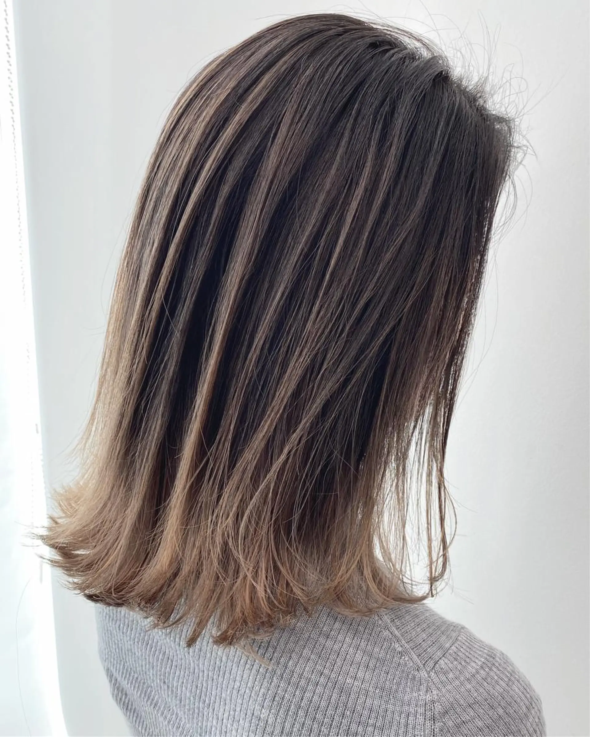 ミディアム カラー パーマ 透明感カラー ハイライトカラー ハイライト 【公式】amble luxe池袋東口🩷のヘアスタイル