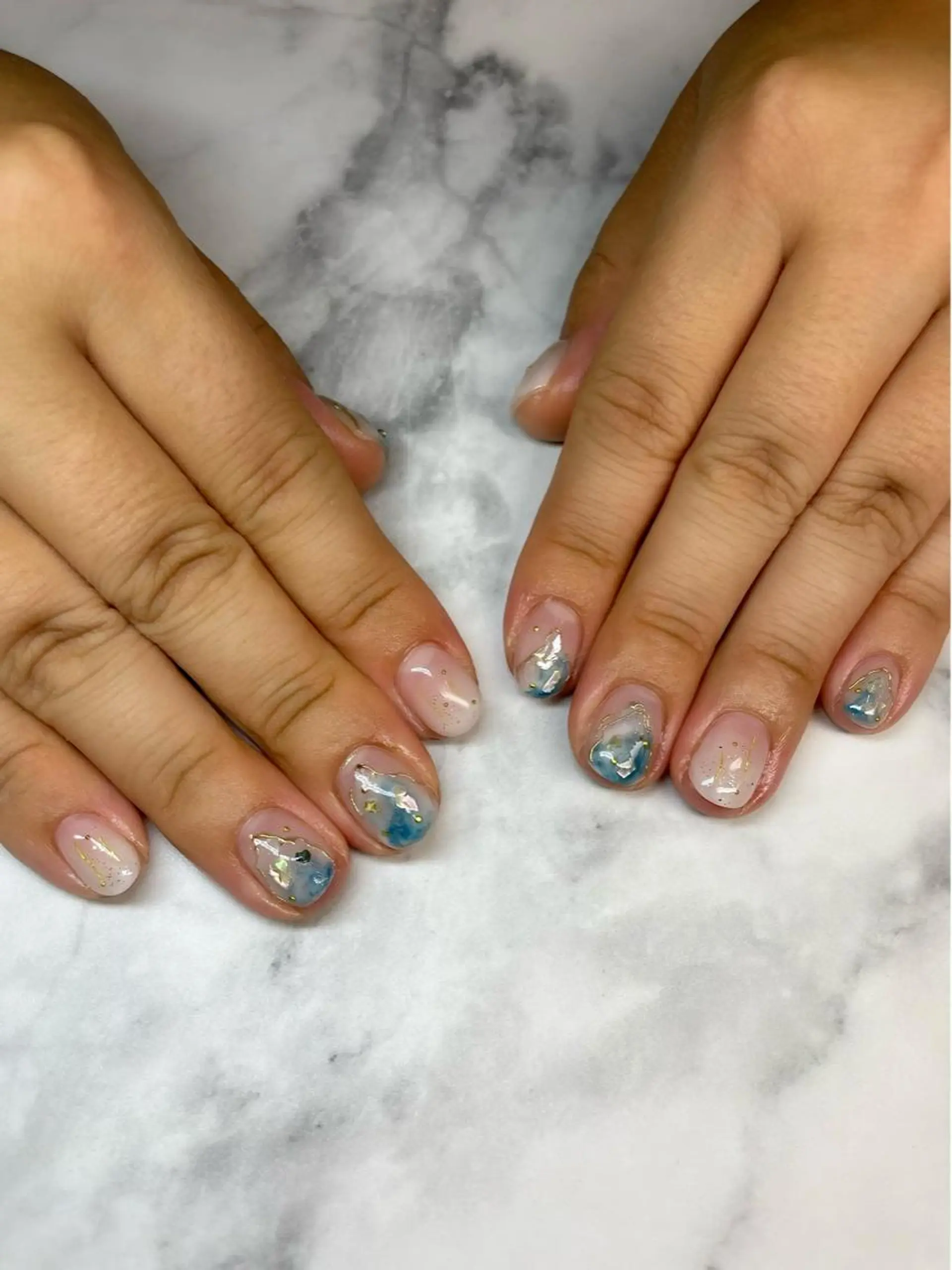 ネイル ブルー ニュアンスネイル シンプルネイル ハンドネイル フットネイル Beauty Salon GIGI所属・GIGI AYA🦋のネイルデザイン