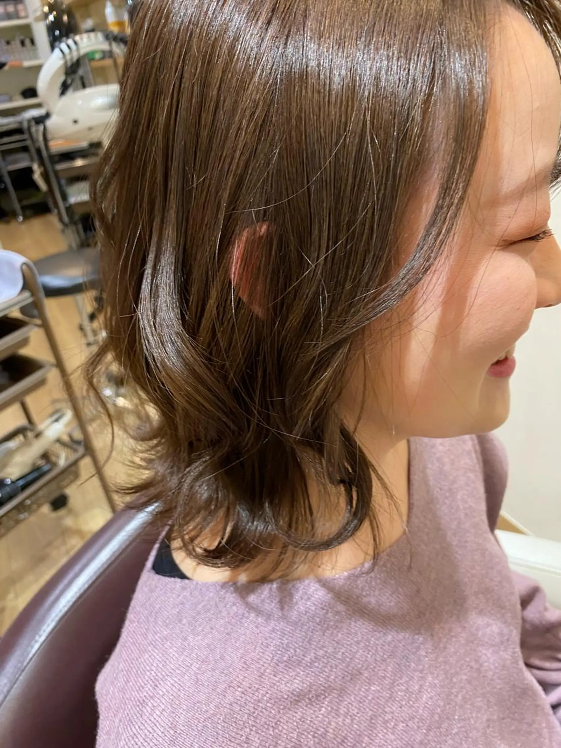 ミディアム カラー ヘアカラー トリートメント 斎藤 愛菜のヘアスタイル