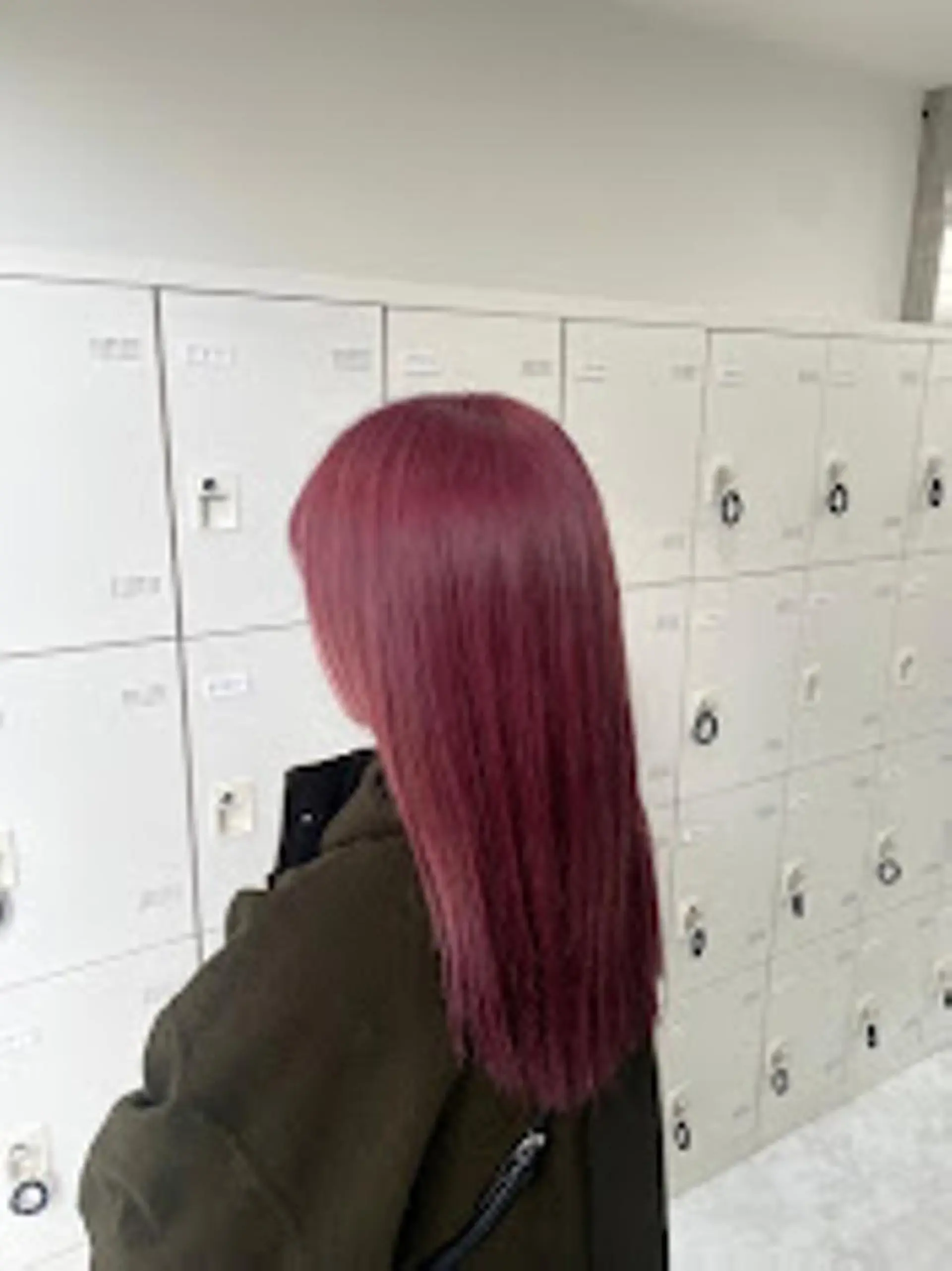 カラー 🪽THEATER 表参道🪽のヘアスタイル