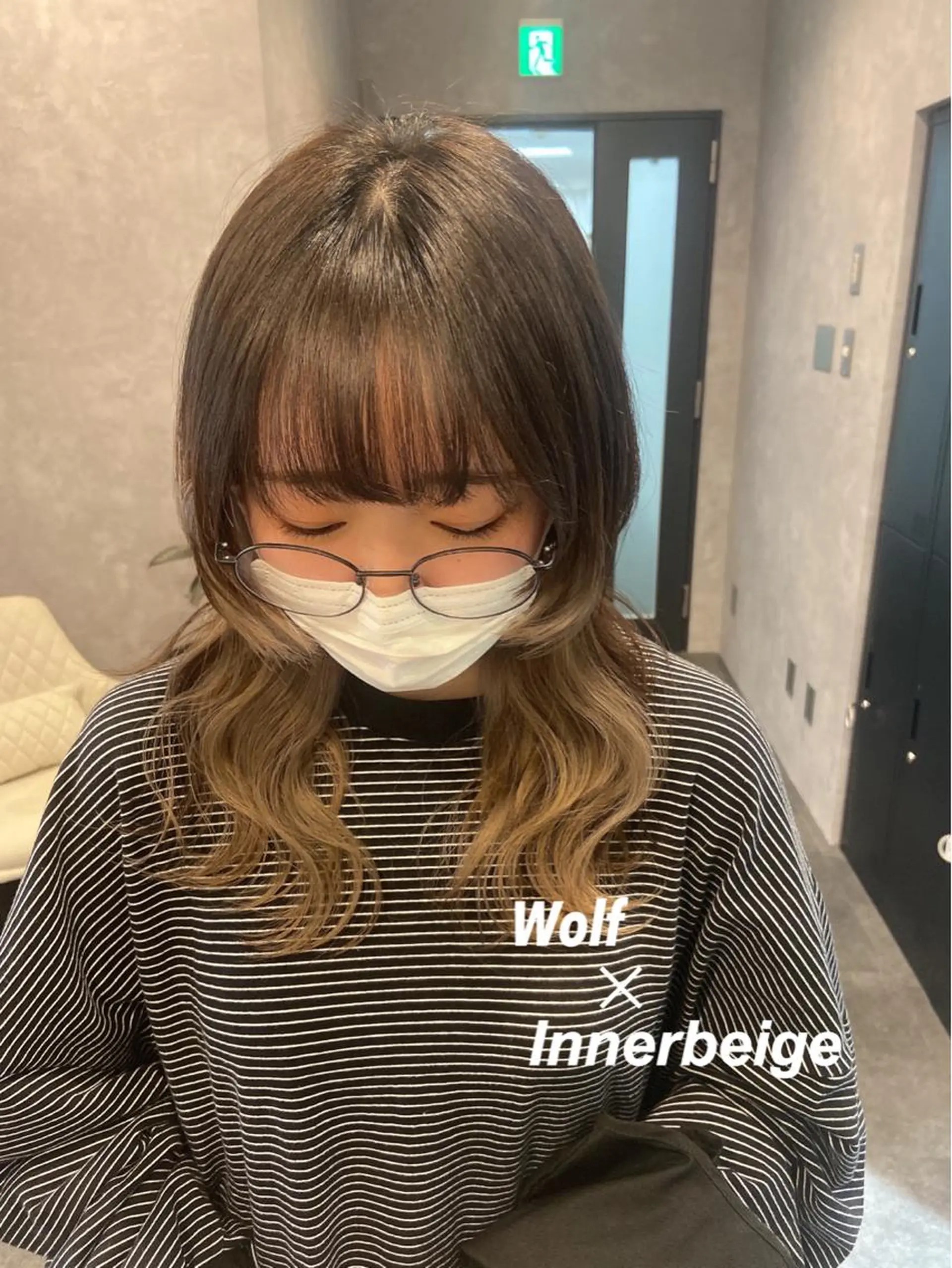 セミロング カラー インナーカラー ウルフカット ヘアカラー プルエクステ/インナ ーカラー🦊はるなのヘアスタイル