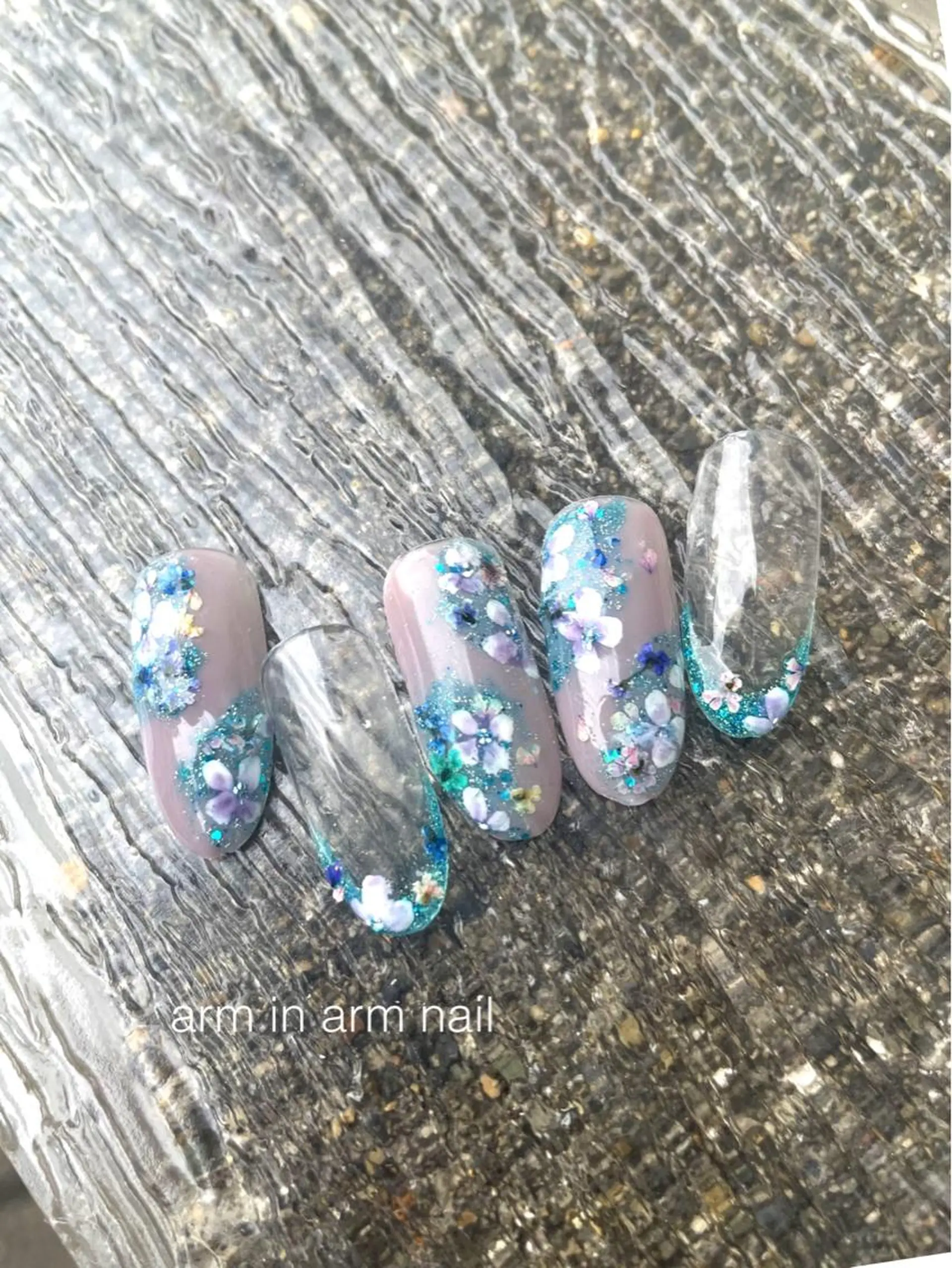 ネイル arm in arm ︎✿Yamamotoのマツエク・マツパデザイン