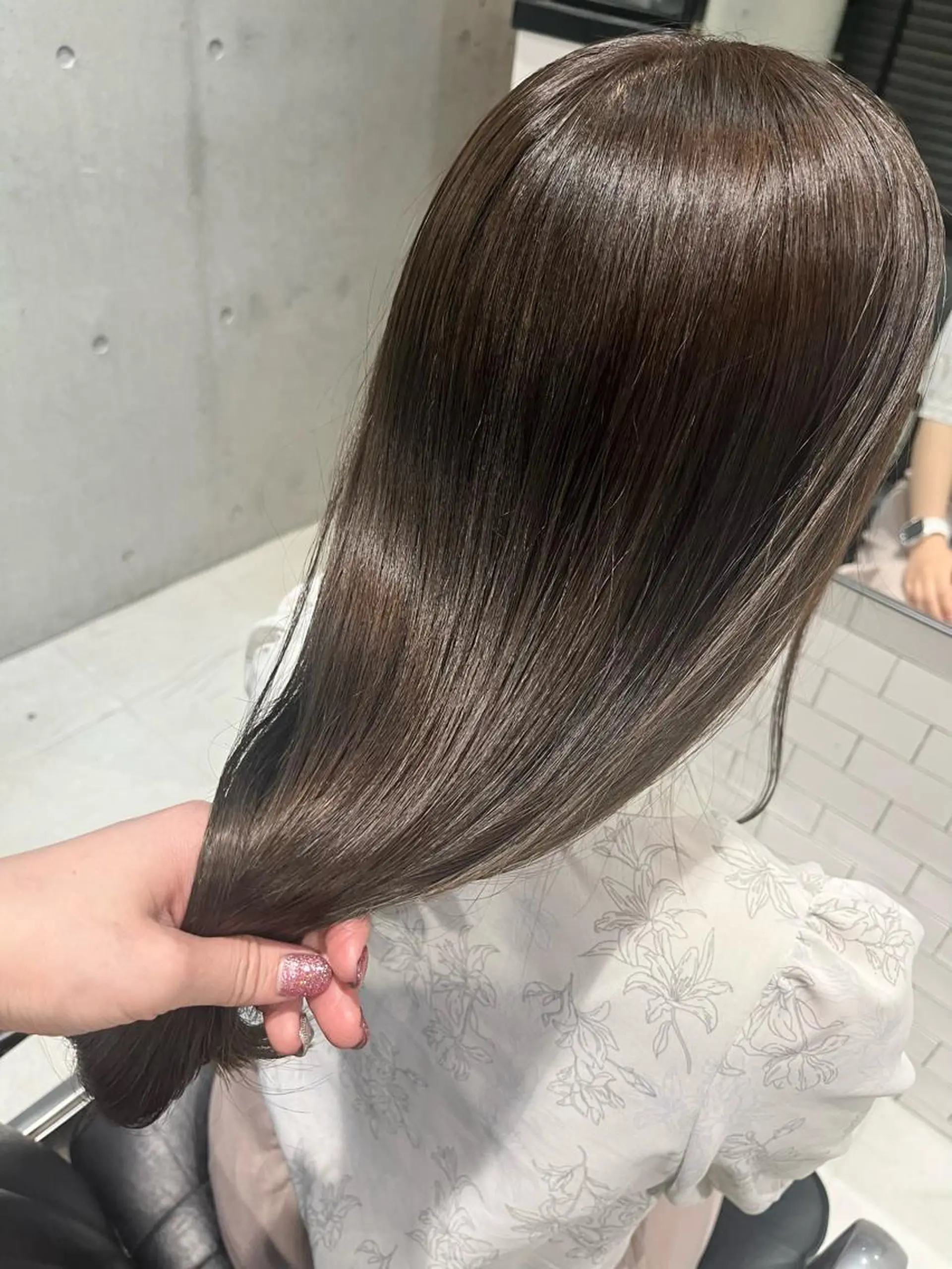 ロング カラー パーマ ヘアアレンジ ヘアカラー トリートメント ヘアセット 透明感/オリーブ/ グレージュ/YUKAのヘアスタイル