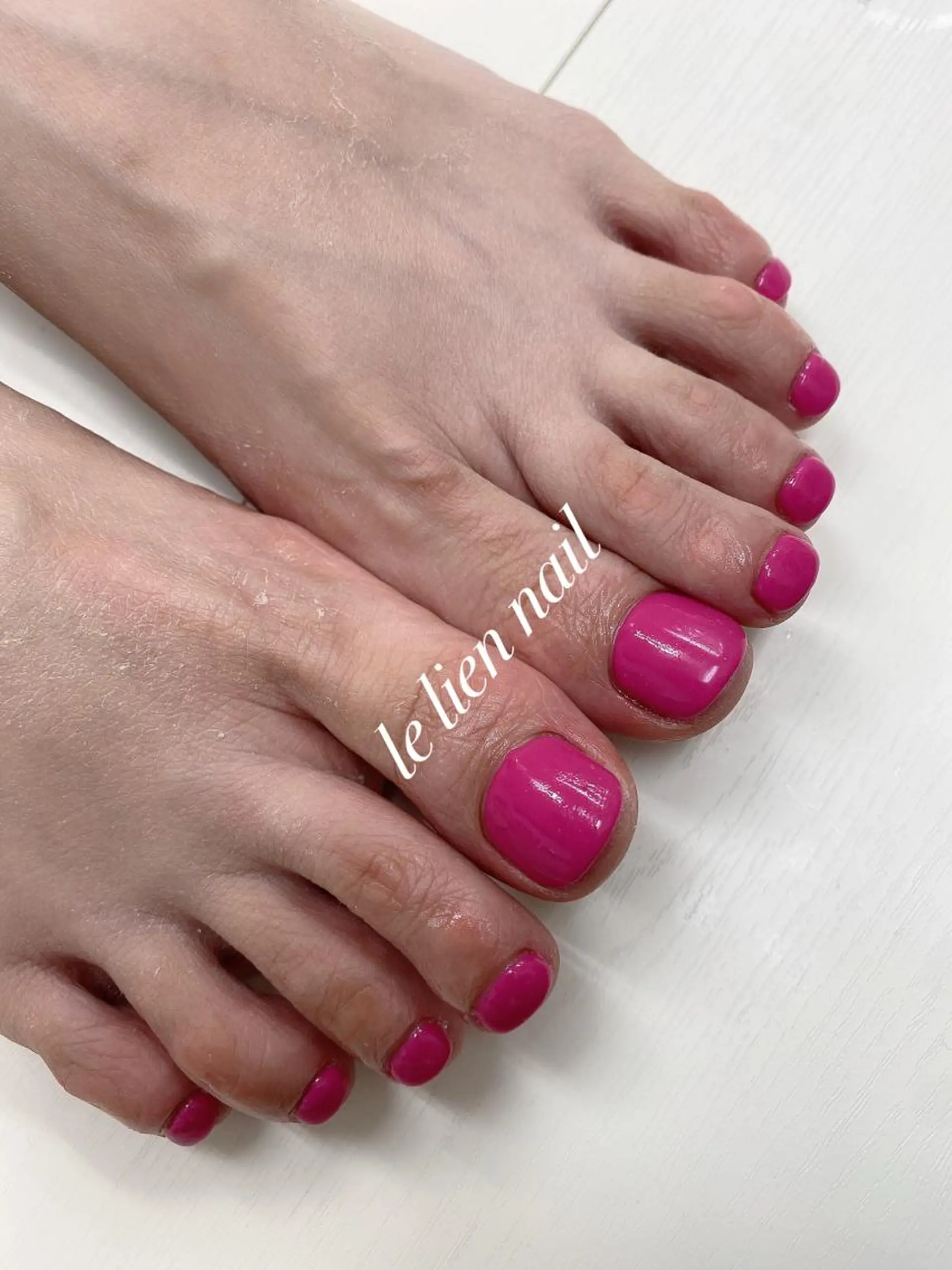 ネイル フットネイル ワンカラーネイル le lien nailのネイルデザイン