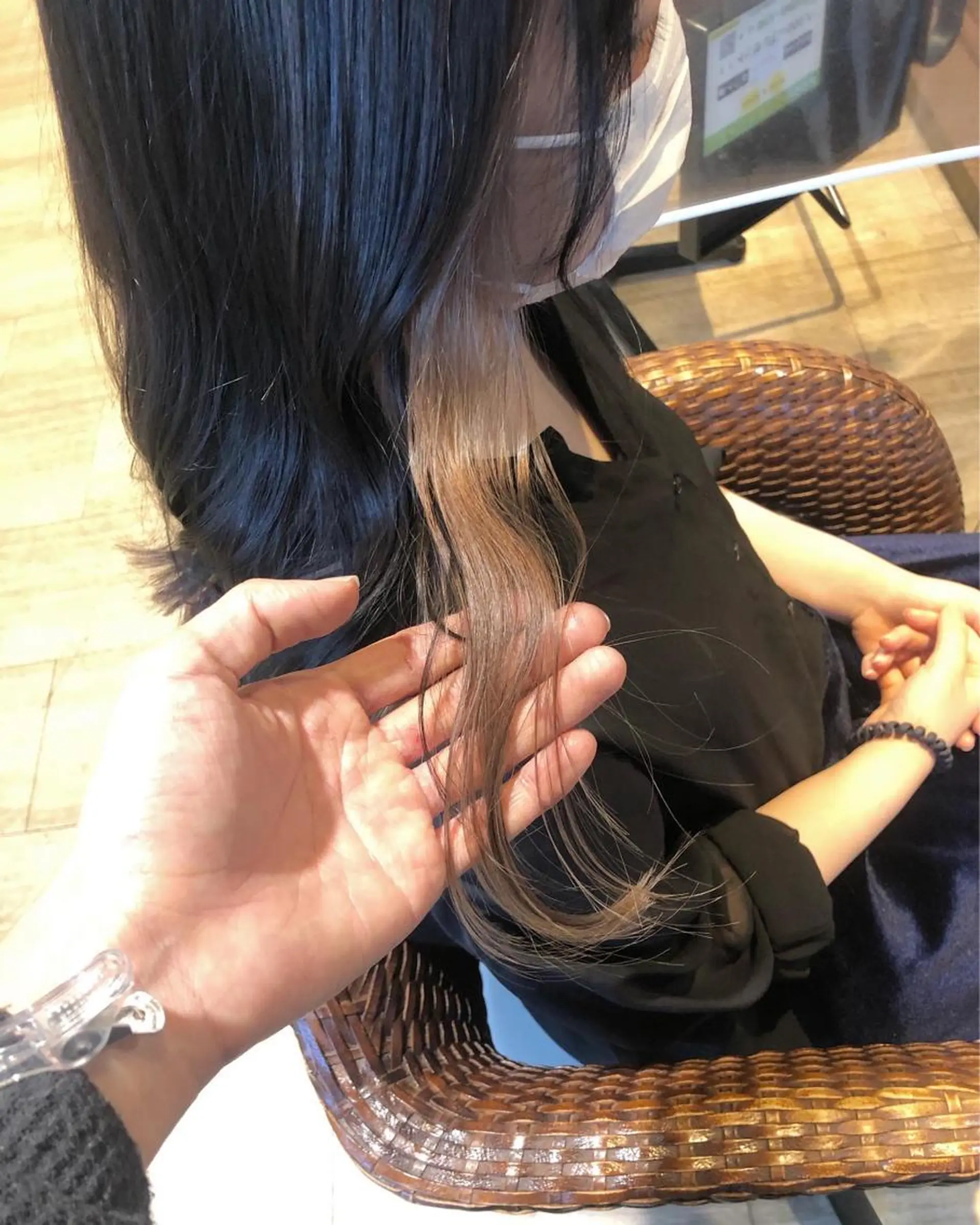 セミロング カラー パーマ/ハイトーン スパイキー/神田正紀のヘアスタイル